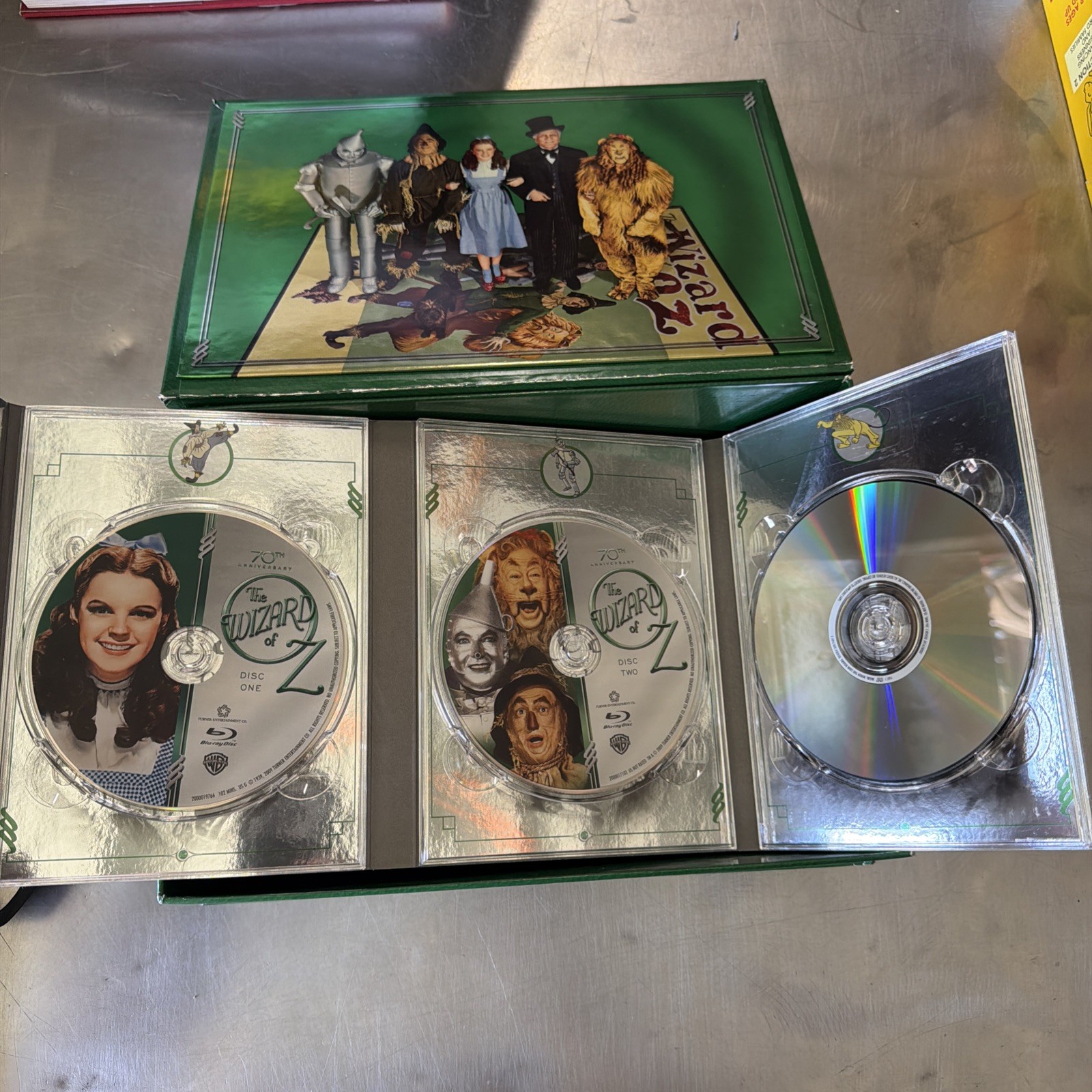 Wizard Of Oz 70th Anniversary UItimate Collector's Edition Box Set