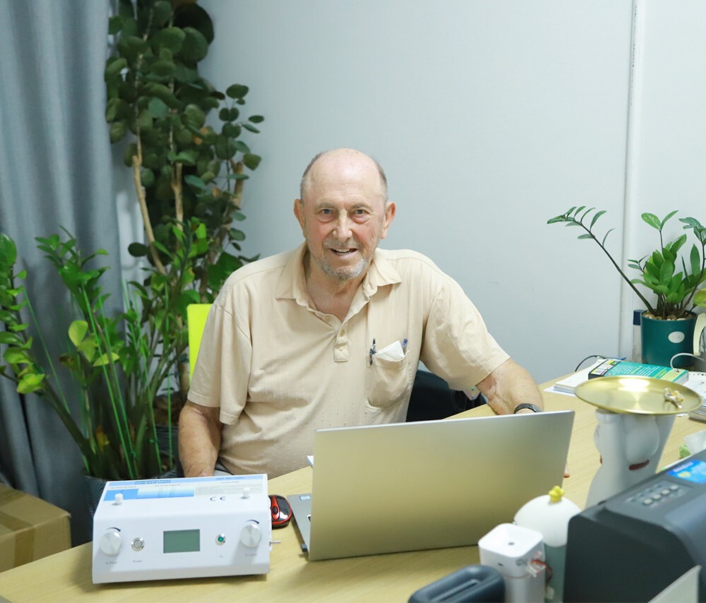 LCD show ozone concertration medical ozone machine ozone therapy generator