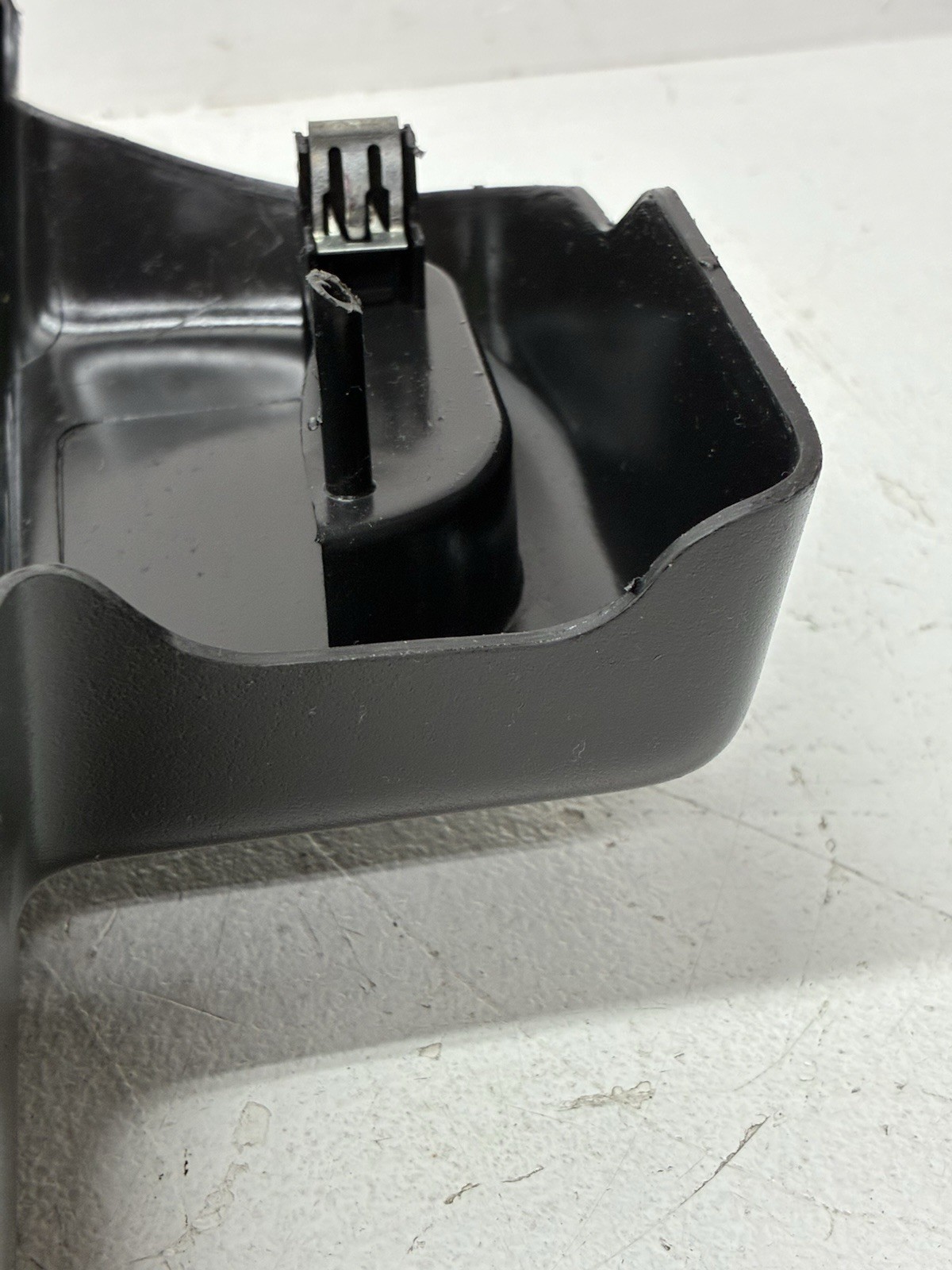 TRUNK LIGHT WITH BLACK BEZEL / 2005 - 2009 FORD MUSTANG OEM FACTORY OEM