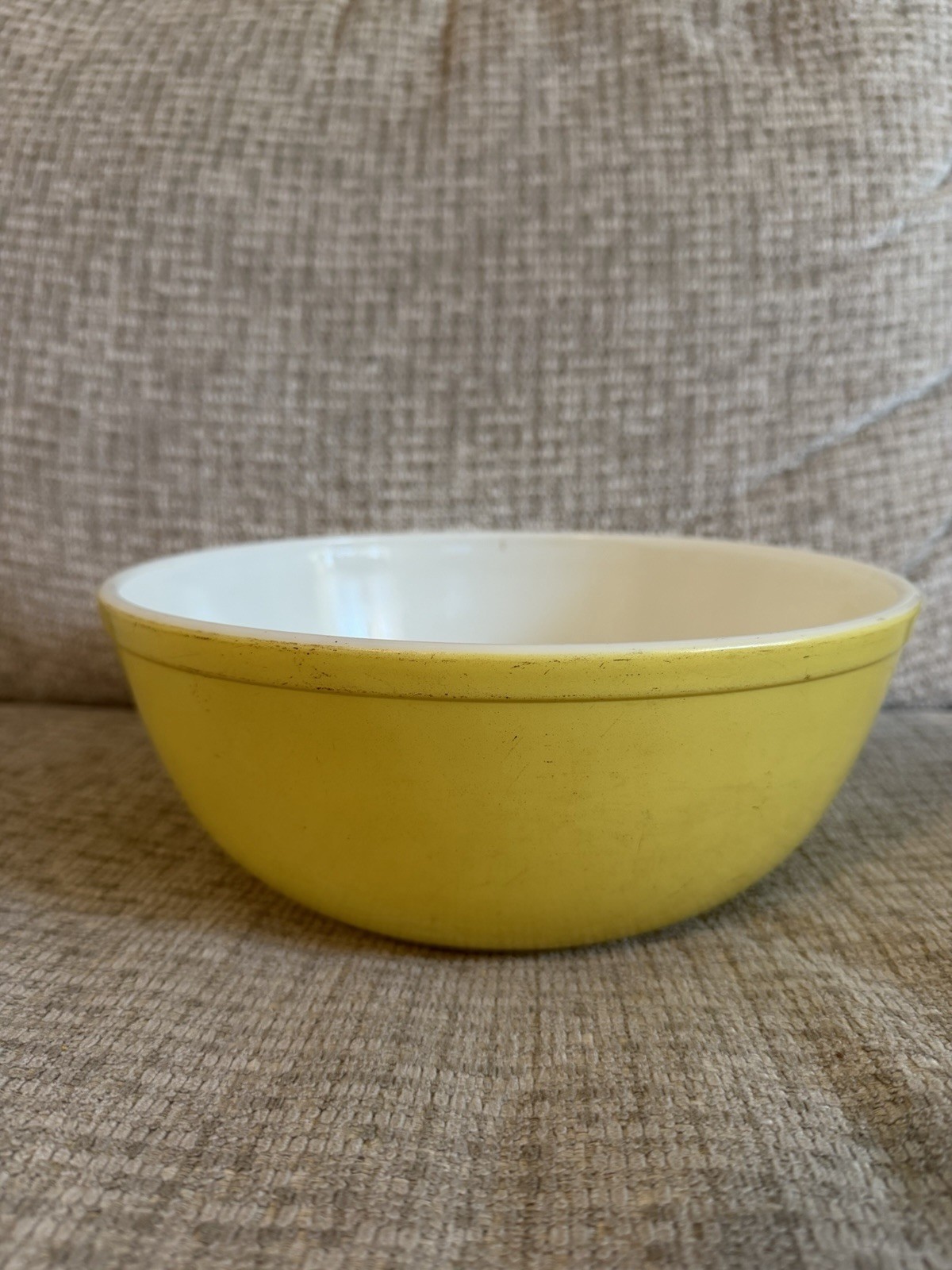 VTG Pyrex Primary Colors Mixing Bowls Set of 3 Yellow 404, Green 403, Red 402