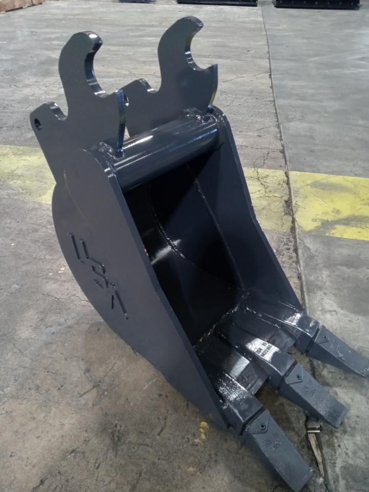12 Inch Mini Excavator Bucket Fits Machines 5,000 To 6,000 Lbs