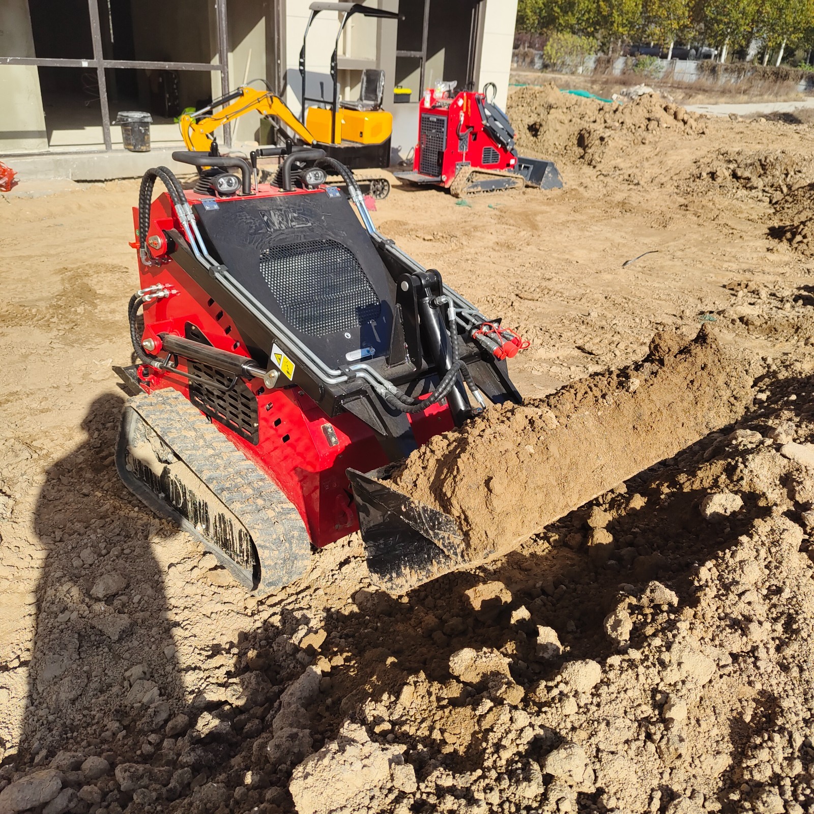 1830lbs Mini Skid Steer Loader with B&S 13.5HP Gas Track