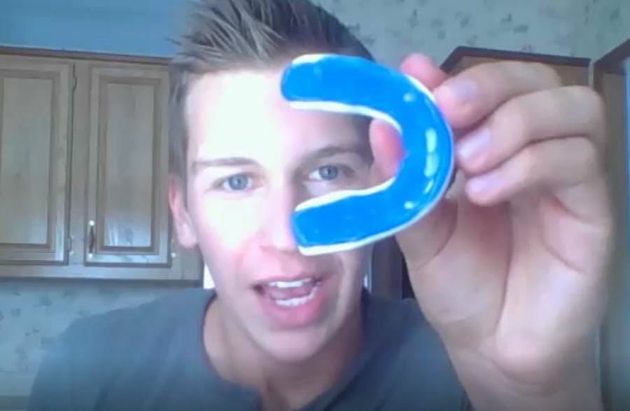 Oral Mart MMA BJJ Karate Flag Football Mouth Guard (White/Blue) with Free Case