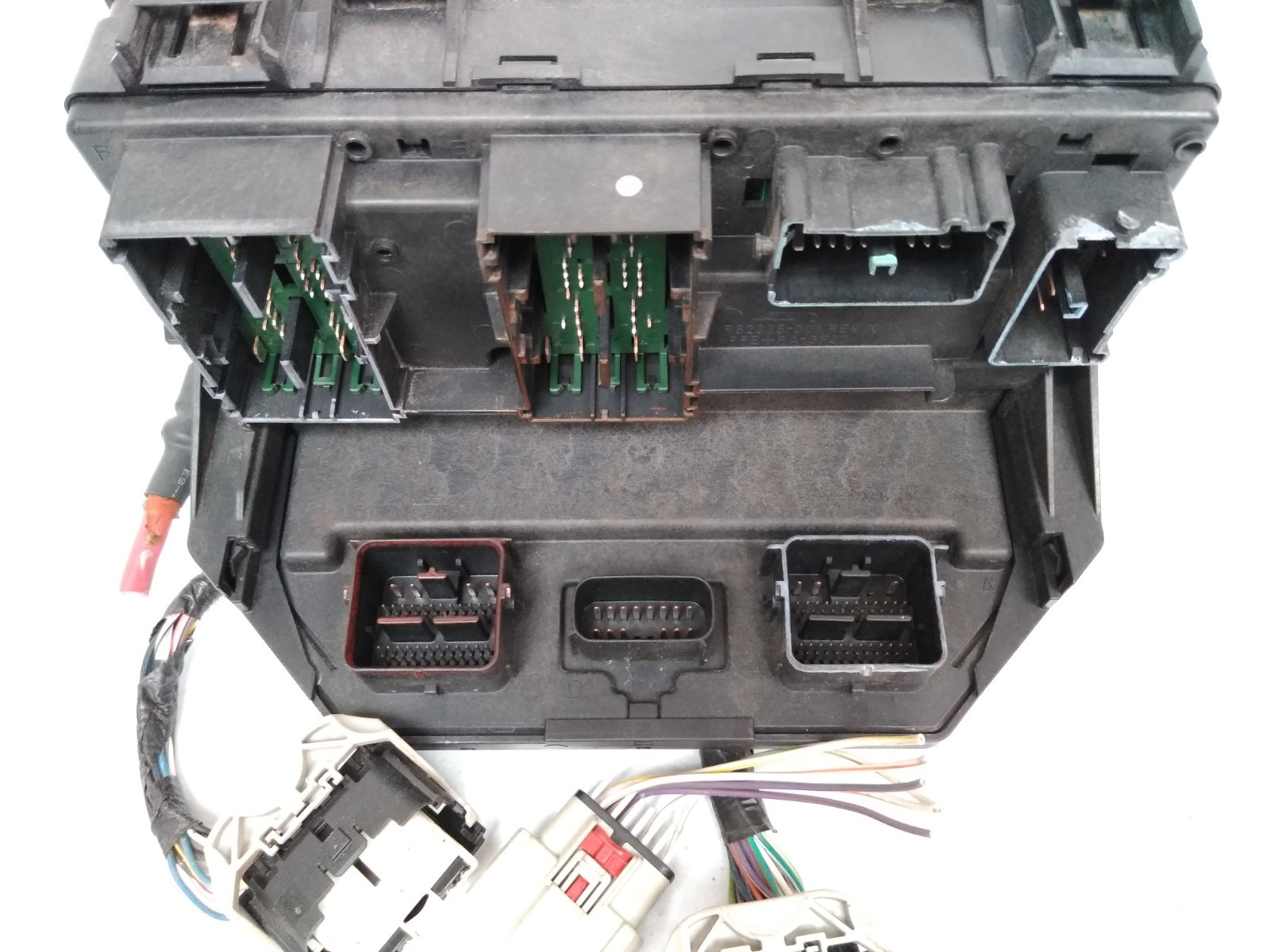 04692300AB Dodge 2009 Nitro Jeep Liberty Fuse Box Integrated TIPM TEMIC OEM H75