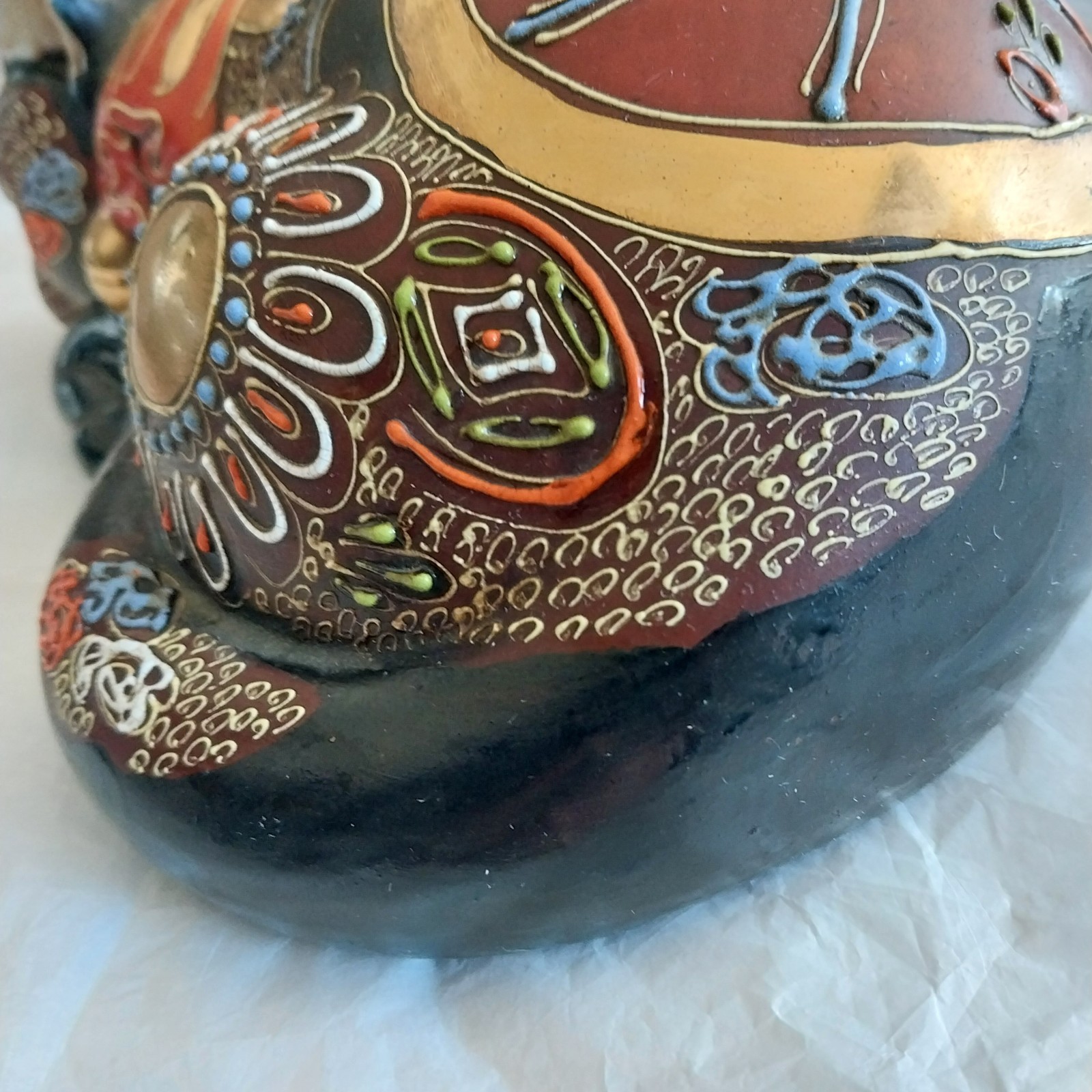 Japanese Kutani Style Moriage Nemurii Neko Sleeping Cat 10" Signed Black Gold