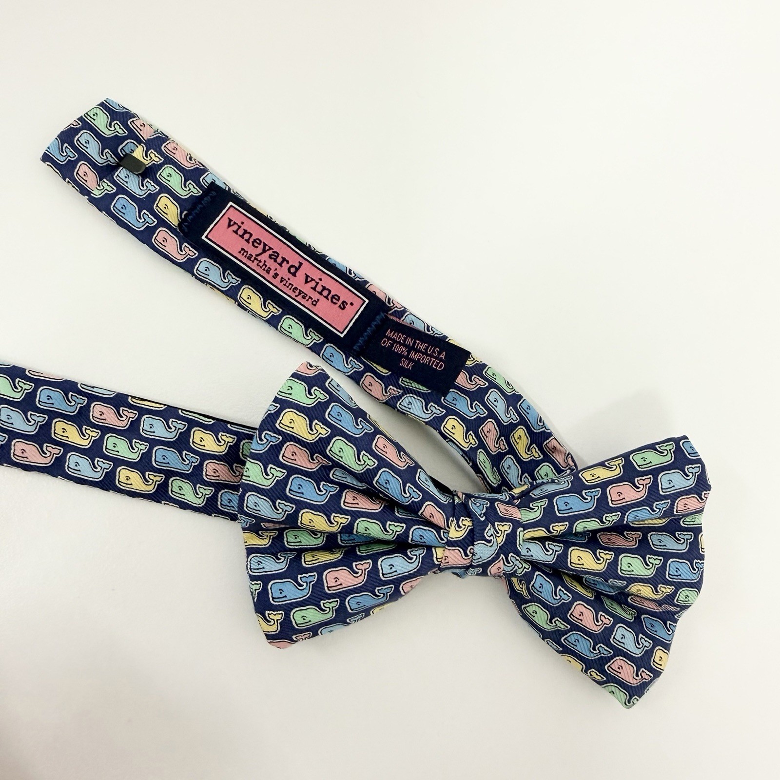 Vineyard Vines NEW Boys Bow Tie AOP Whale Logo Pastel Multicolor Silk USA 2" 14"
