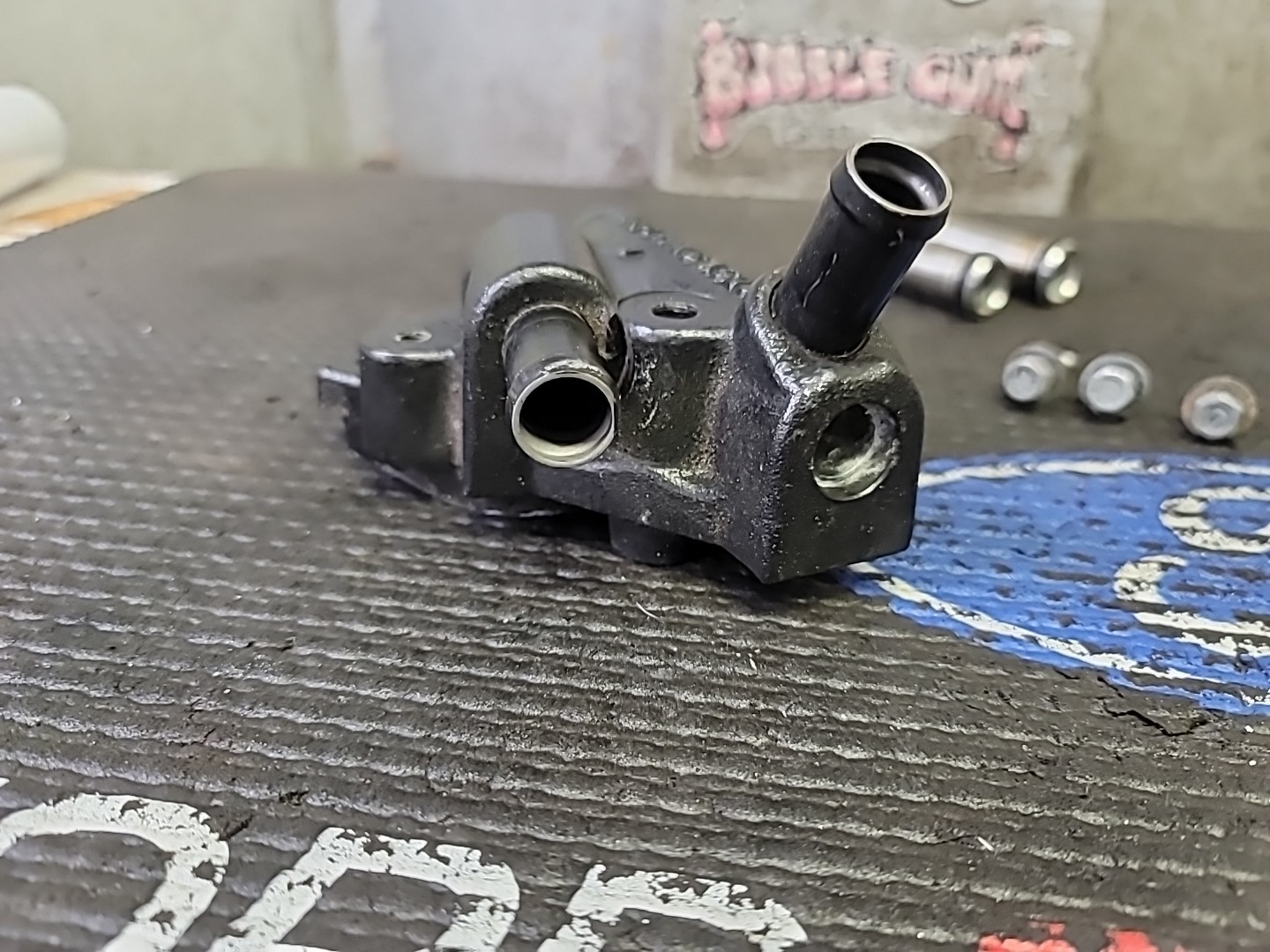 2003 2004 03-04 Ford Mustang SVT Cobra 4.6 Supercharger Intercooler Adapter 32V