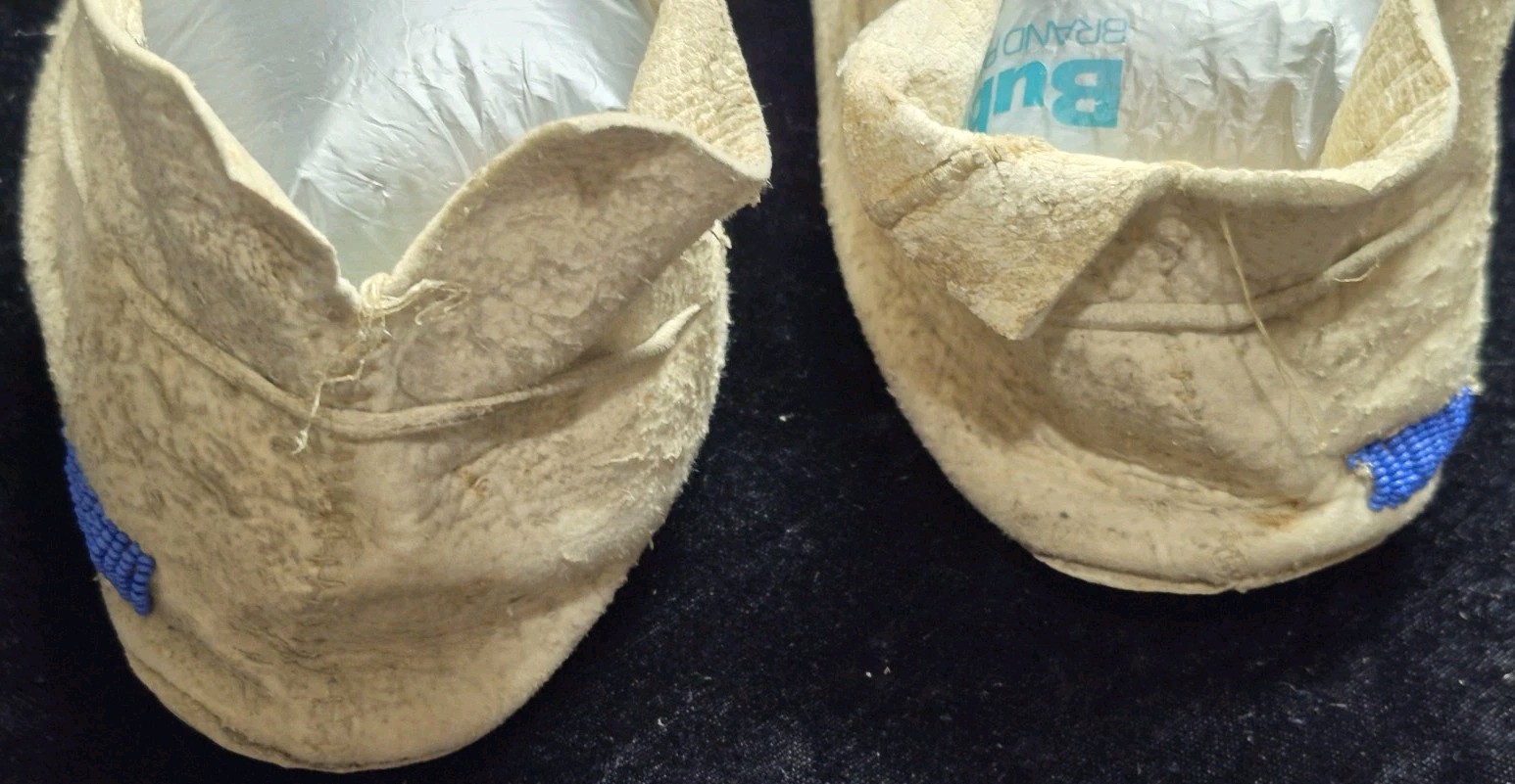 Arapahoe Or Cheyenne Beaded Moccasins, Circ: 1890/1920 RARE !!!