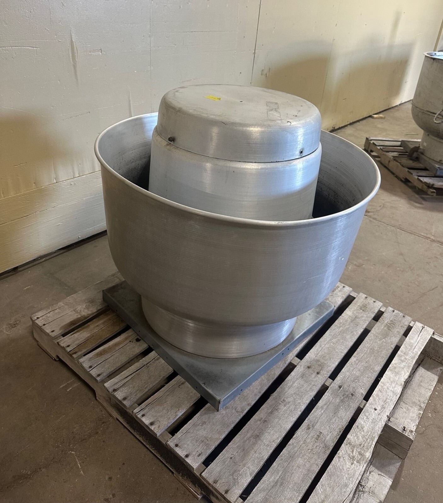 "PENN VENTILATION" H.D COMMERCIAL ROOFTOP EXHAUST/UPBLAST FAN