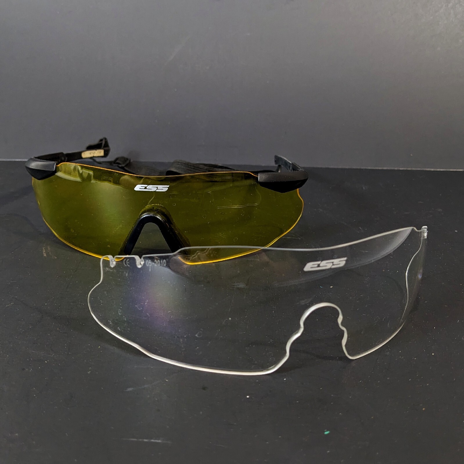 ESS ICE Military GlassesYellow Lense and Clear (Light Scratches)
