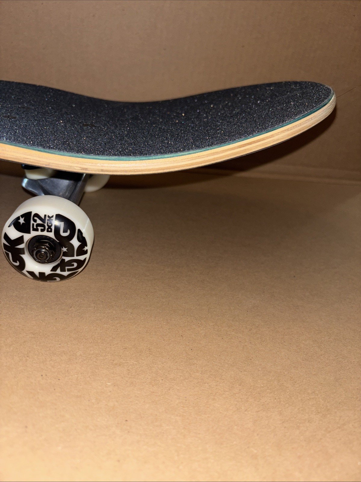 DGK Skateboard Complete Friends Alien Mickey 8.0"