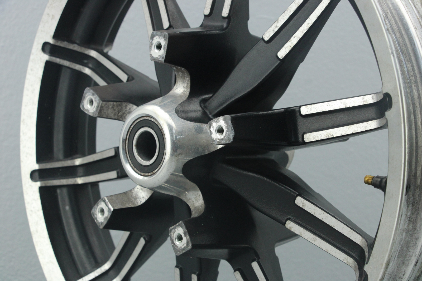 2014 Harley Road King 17" x 3.00" Front Wheel Rim IMPELLER 25mm NON ABS