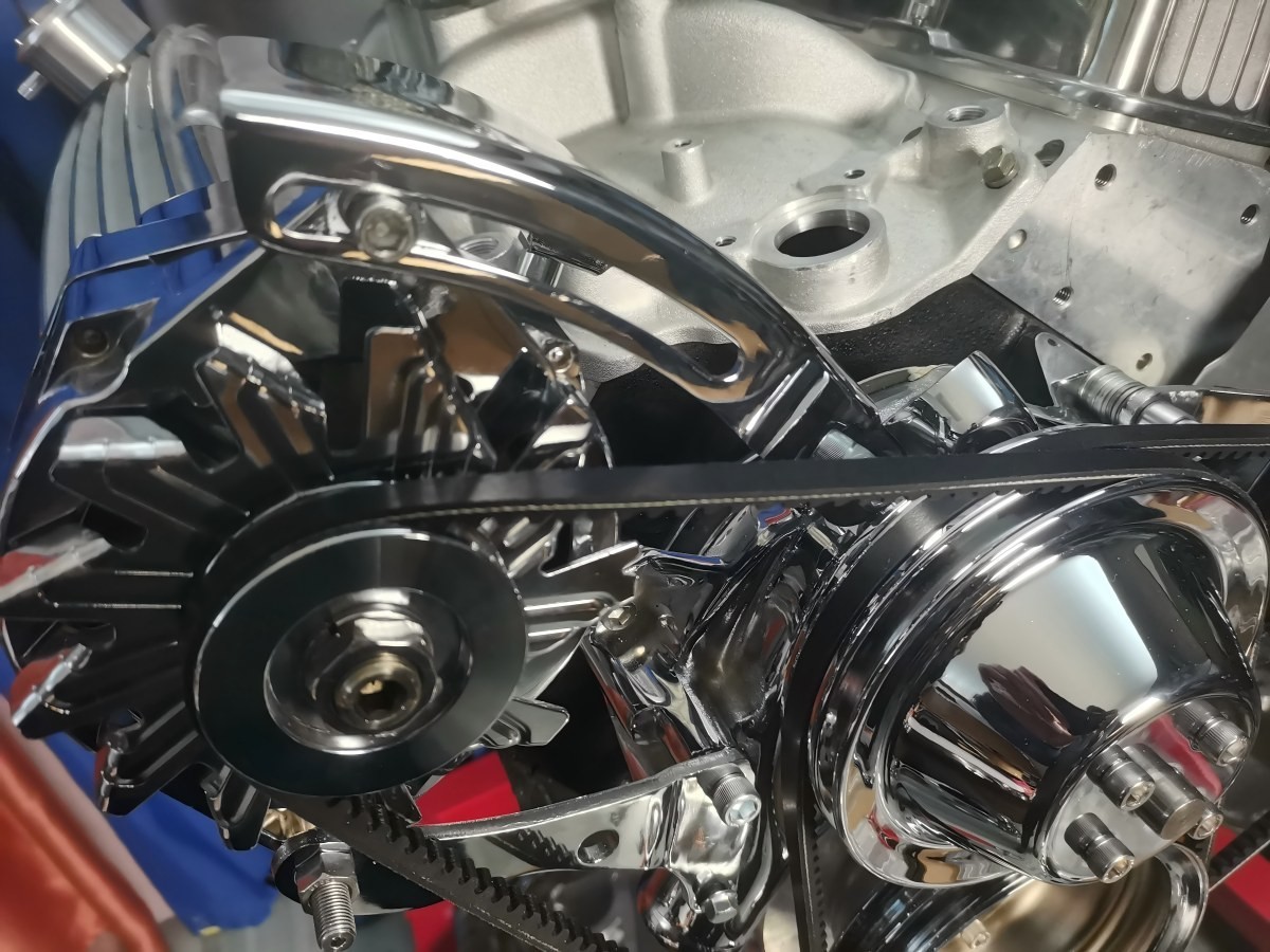 Small Block Chevy SBC 283 302 305 350 400 V-Belt Kit Long Water Pump ALT PS