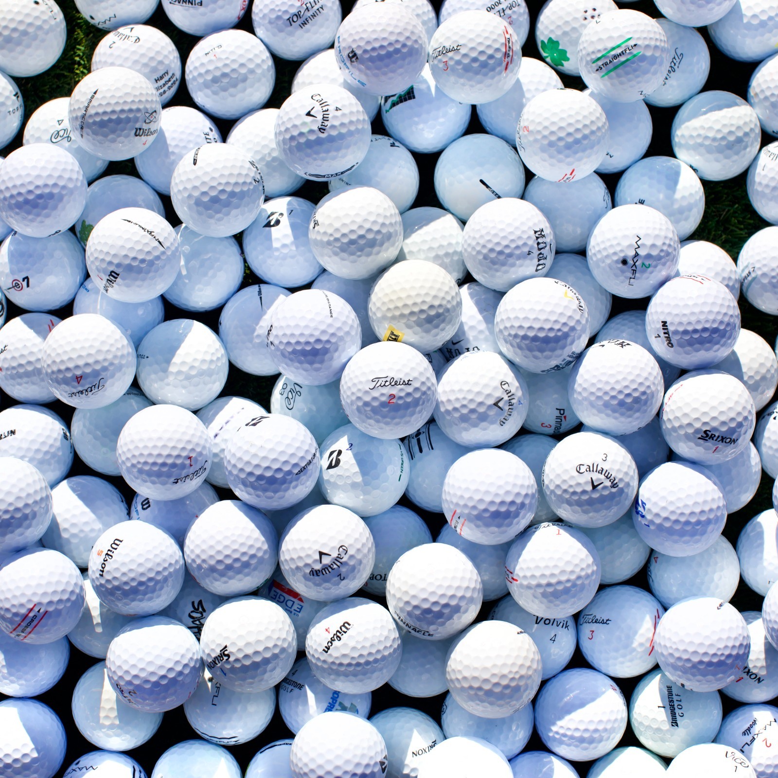 100 Assorted Brand Golf Balls Near Mint 5A/4A - Amazing Value - FREE SHIPPING!