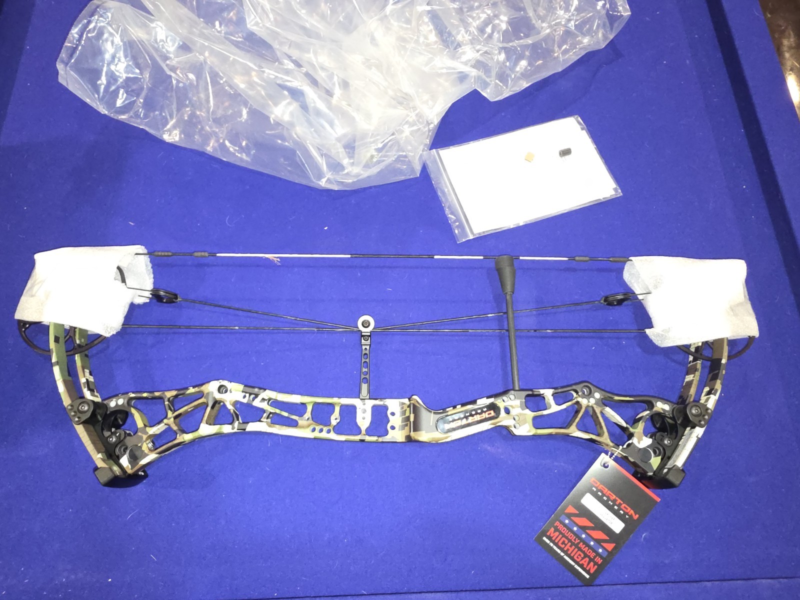 Darton Consequence Right Hand 60# Ursi Emerge 2.0 Camo - Brand New - 54