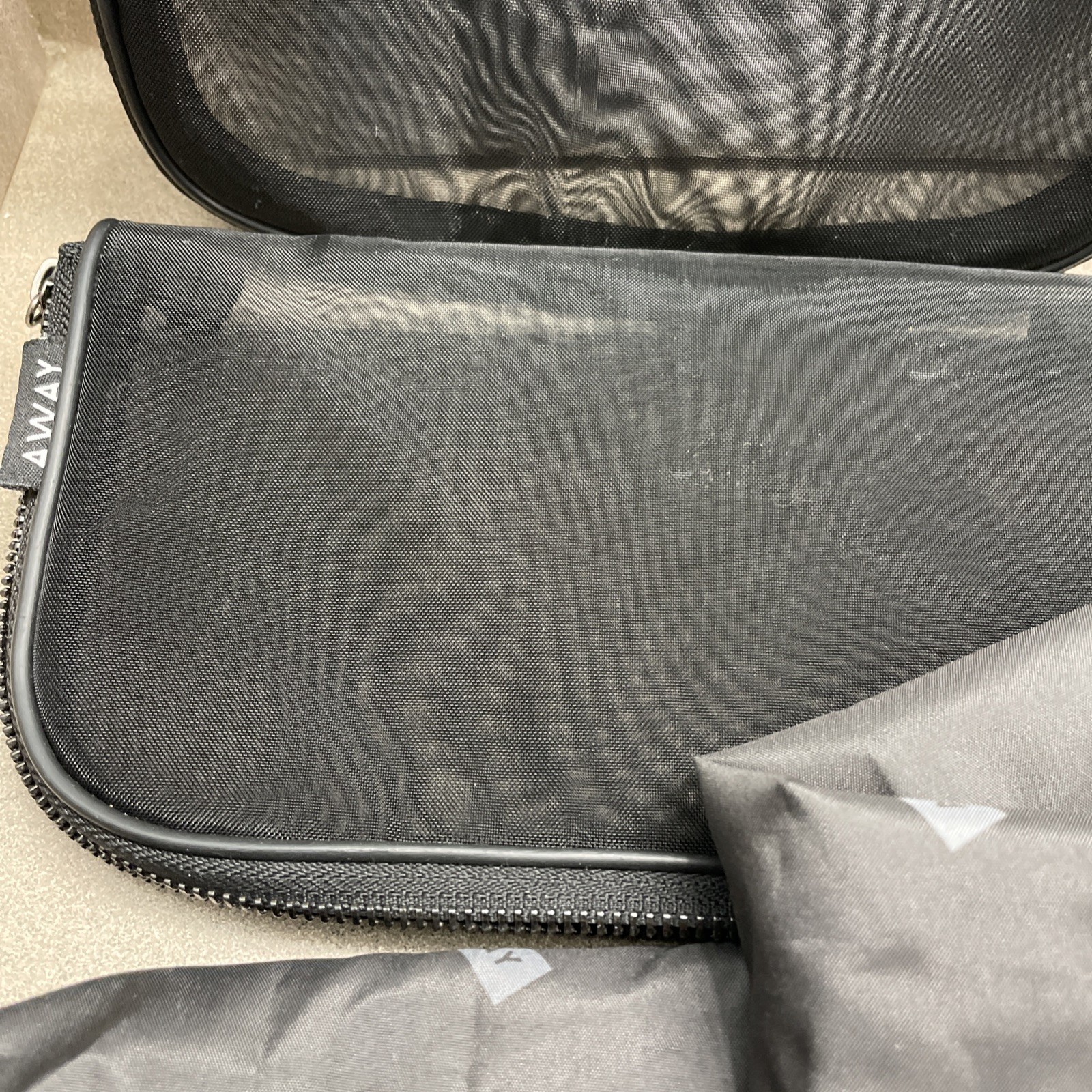 Away Brand Travel Luggage Mesh Packing Cubes Bags Pouches Toiletries Set Of 7