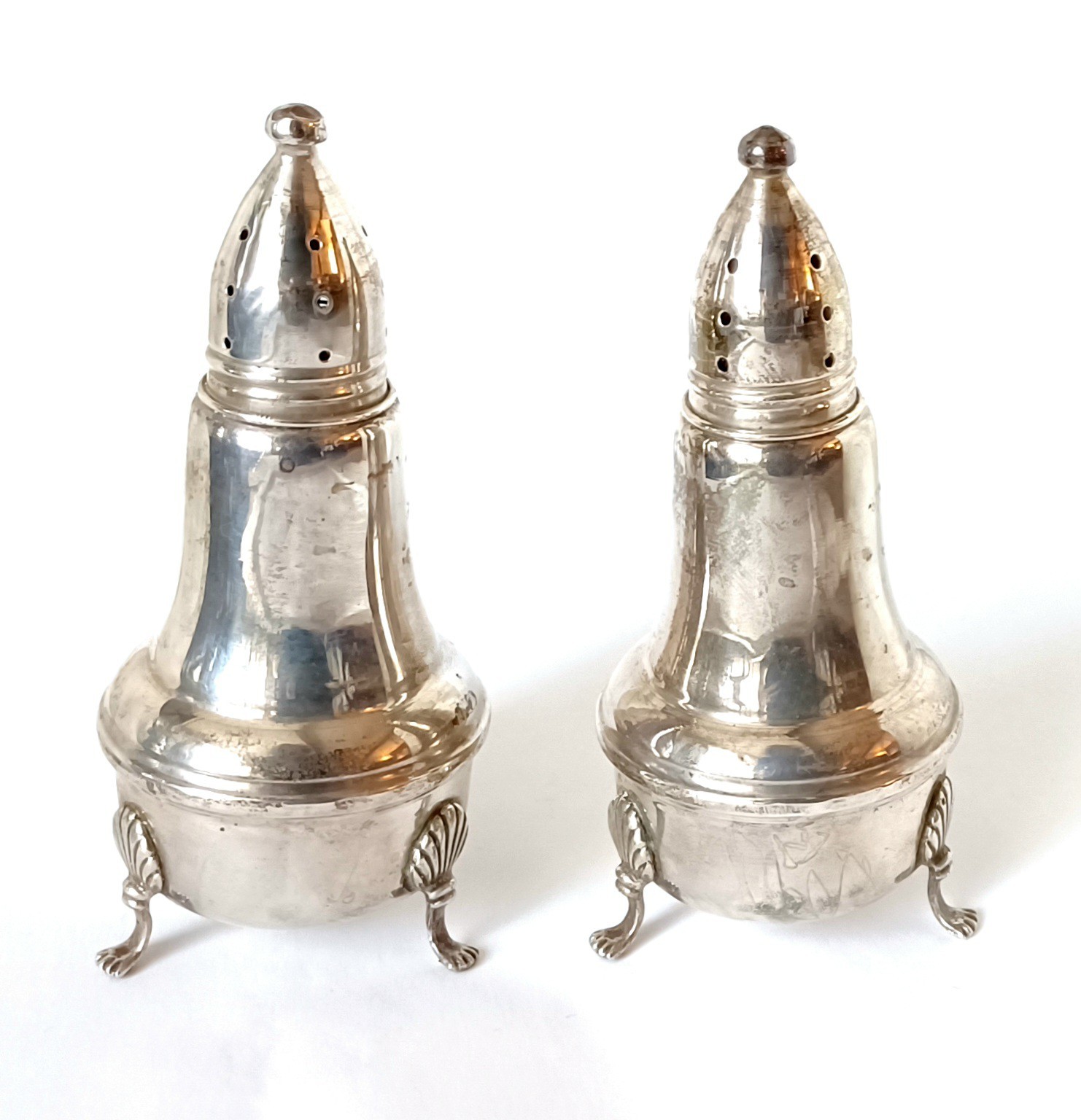 ELEGANT Antique STERLING Silver ▪︎ SALT & PEPPER SHAKERS ▪︎ CLAW FEET ▪︎ 4-1/4"