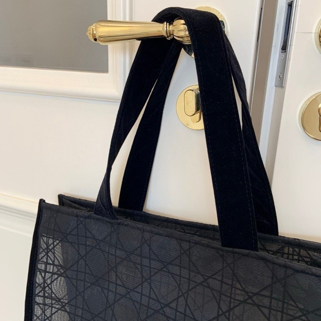DIOR BEAUTY Exclusive Lace Mesh Tote Summer Beach Black Cannage Design new bag