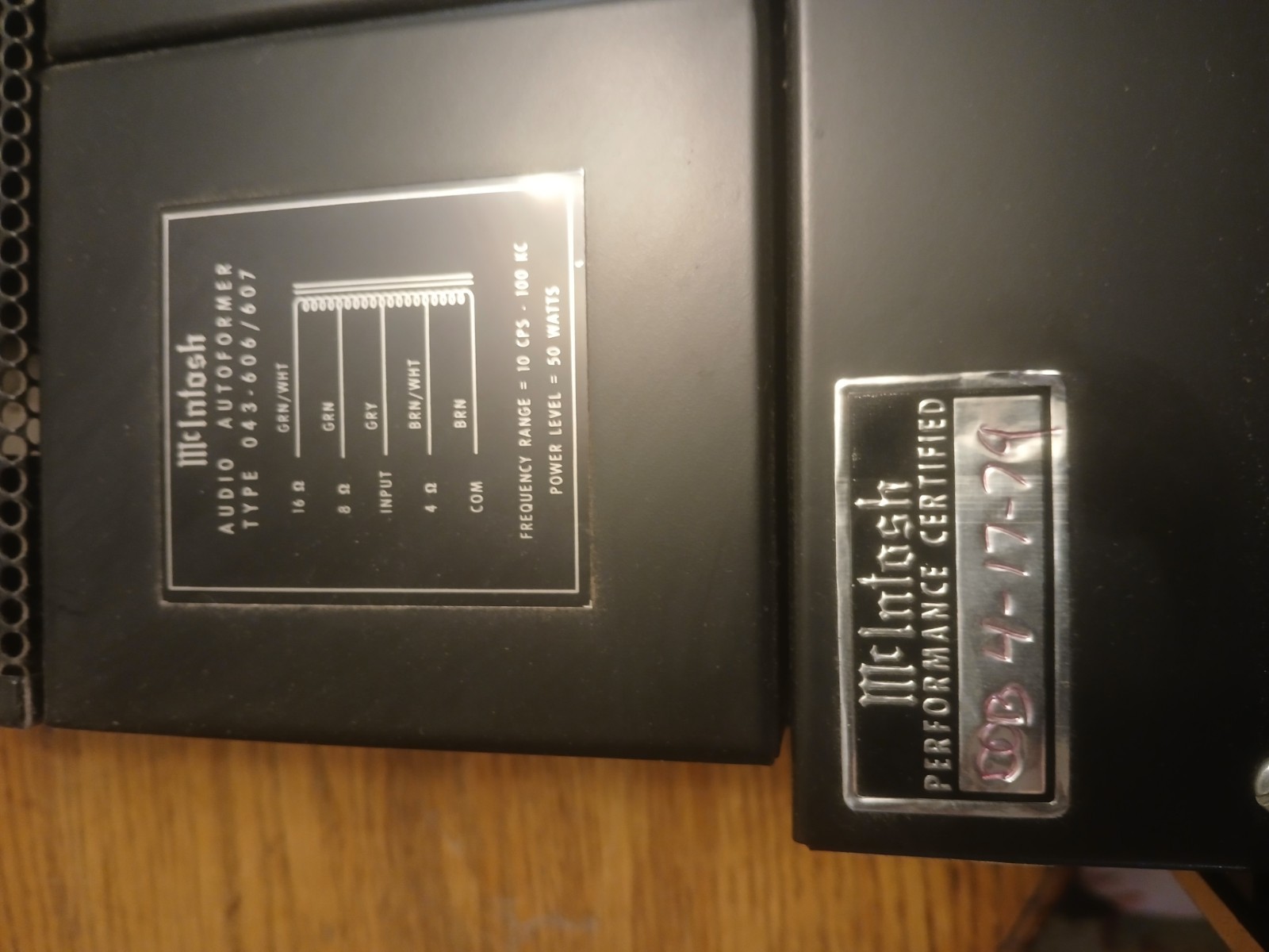 Mcintosh Amplifier Mc 2505 In Working Condition With Wood Case And Manual