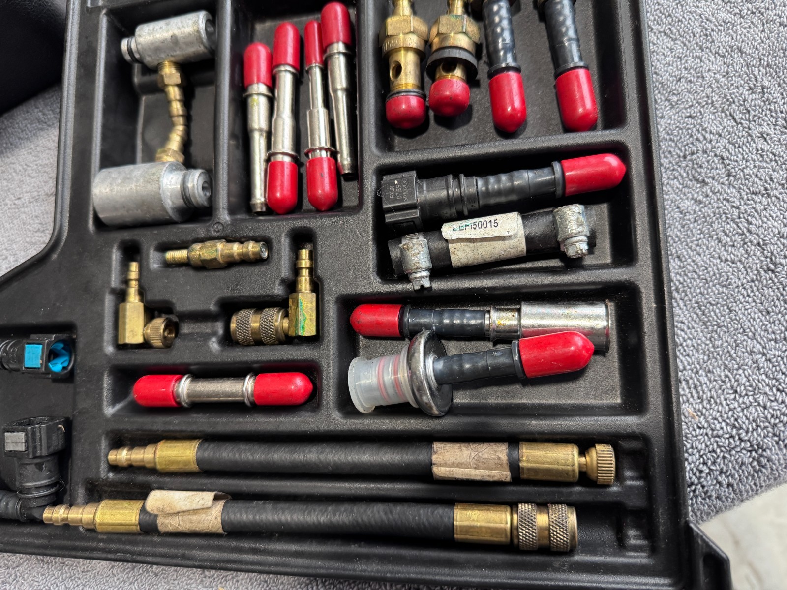 Snap-on Tools Master Fuel Injection Pressure Gauge Test Kit Set EEFI500A