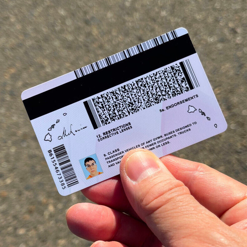 🌈🤓 McLovin ID CARD Movie Superbad Mc Lovin with "HOLOGRAM" 🌈🤓