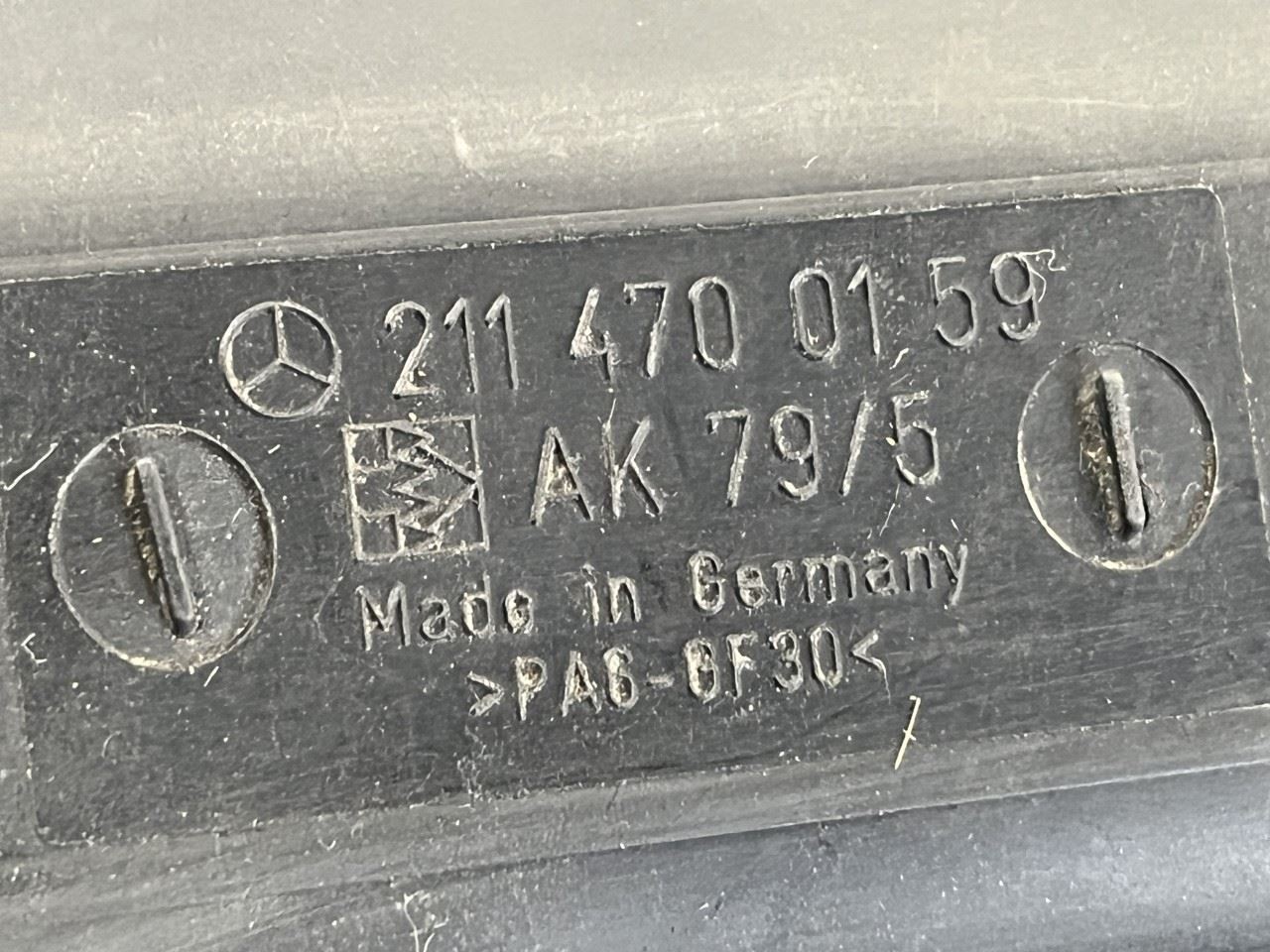 2003 2004 2005 2006 MERCEDES E55 W211 FUEL VAPOR CHARCOAL CANISTER 2114700159