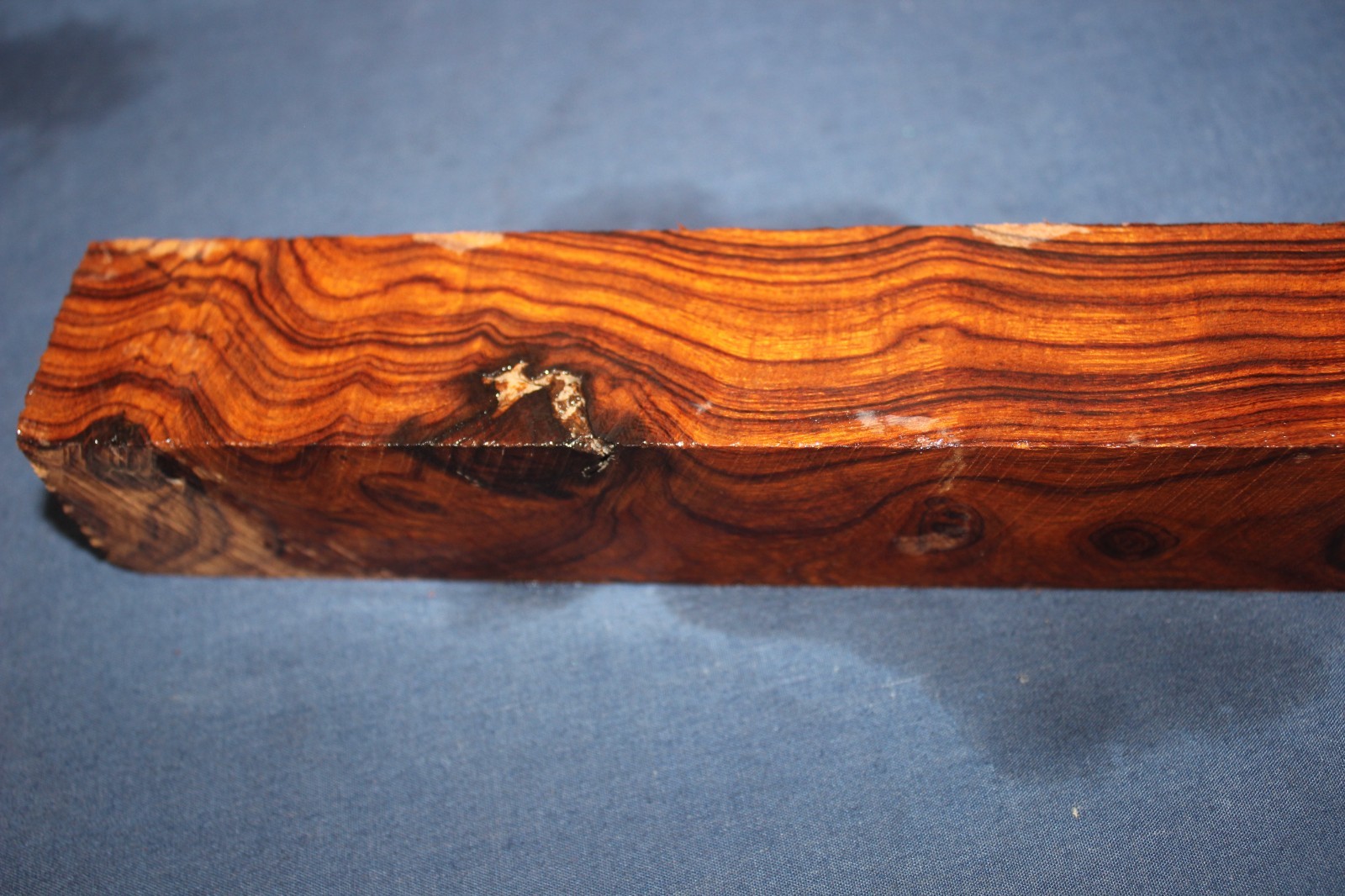 Arizona Desert Ironwood DUCK CALL 1.51" x 1.52" x 12" #D975