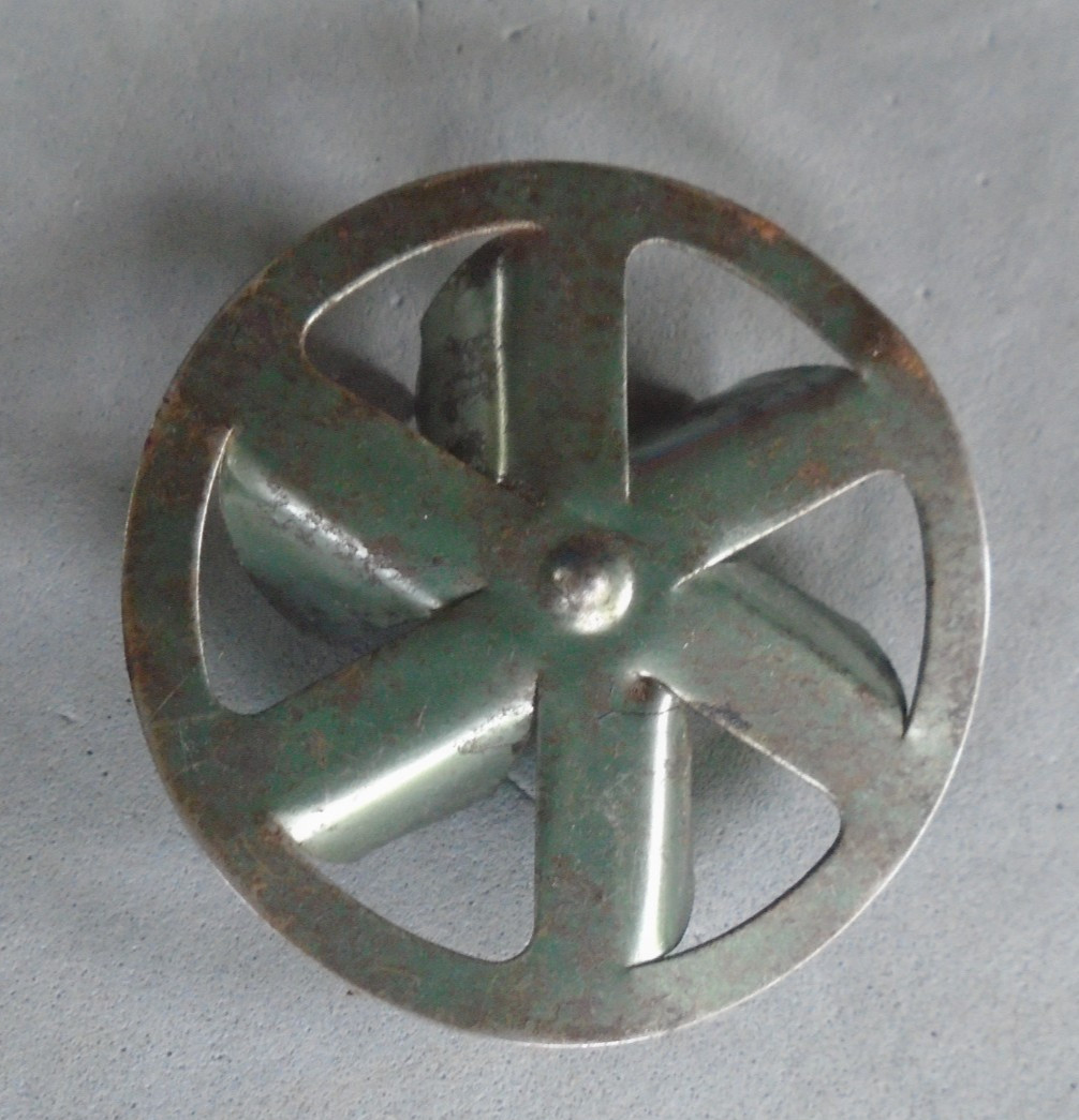 LET'S GO USA, Keep 'em Flying spinner toy, WWII home front