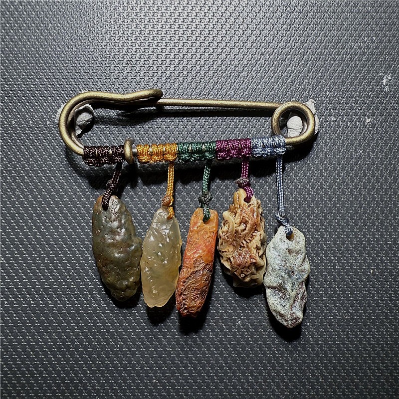 Vintage Brooch Pendant ~ China Inner Mongolia Gobi Agate Stone Badges Corsage