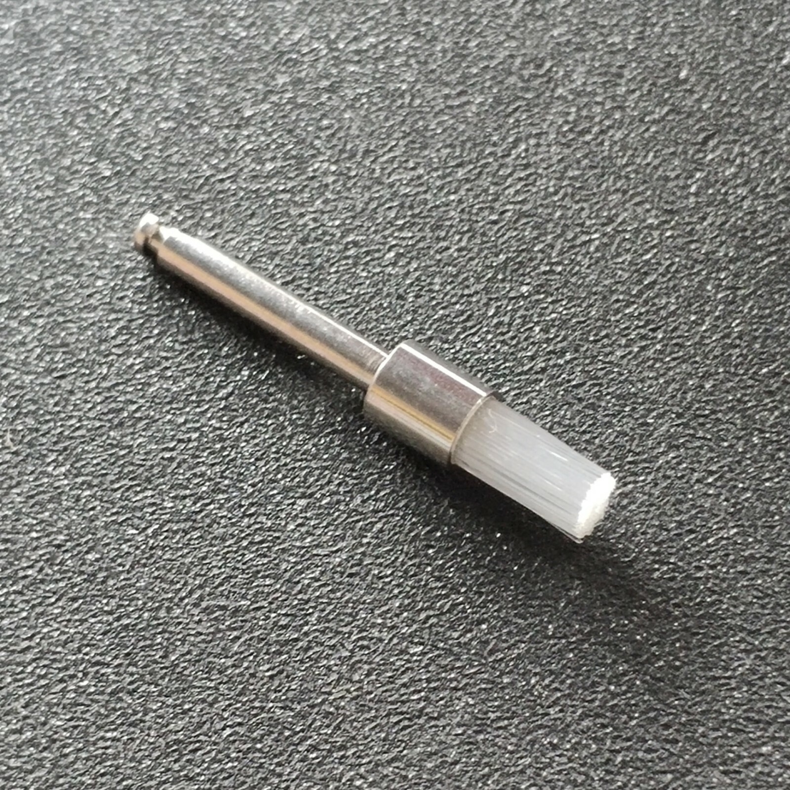 100 Pcs Dental Disposable White Nylon Polishing Flat Latch Polisher Prophy Brush