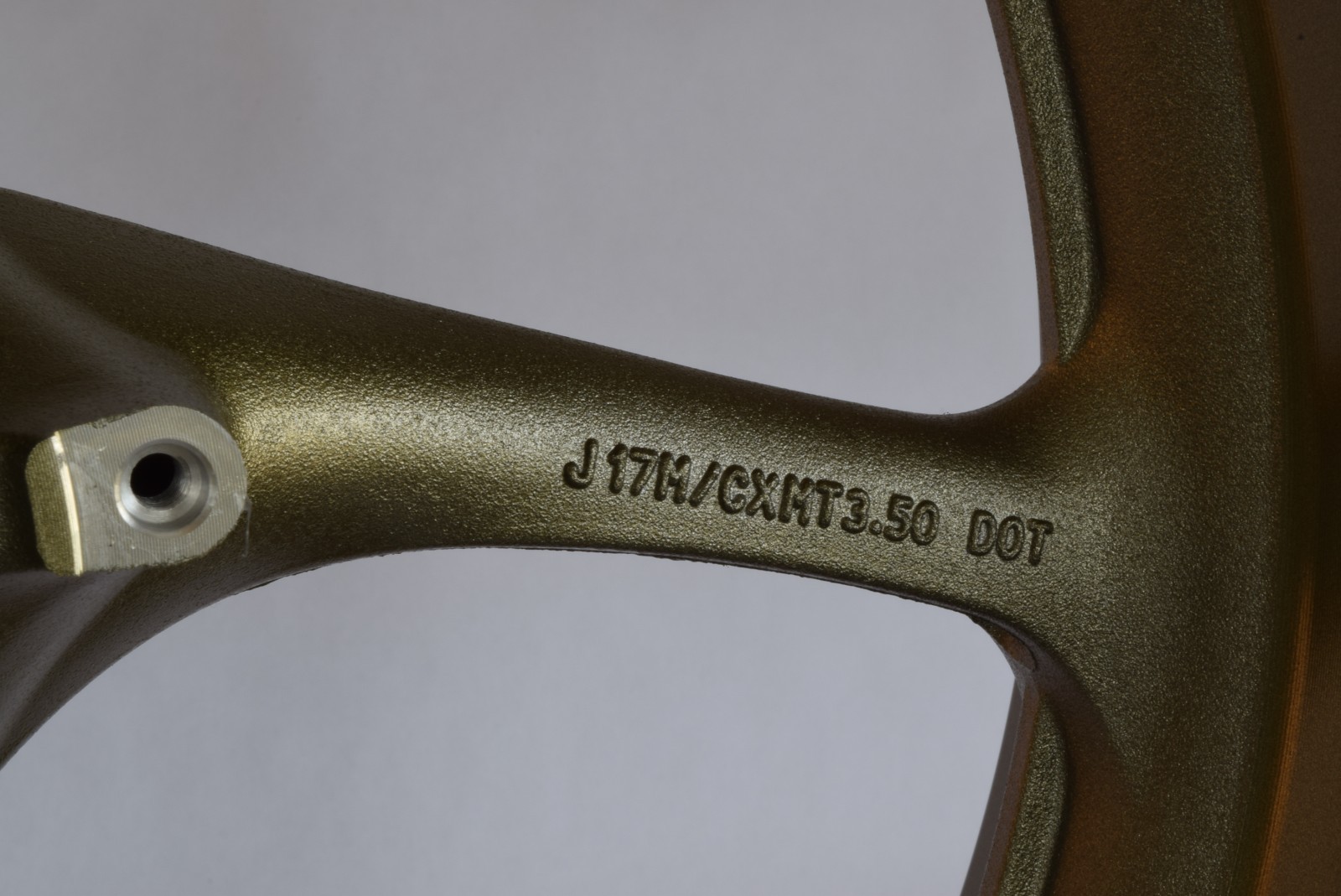 NEW GLOSS BRONZE Front Wheel Yamaha 2004-2012 R1, 03-12 R6, 06-09 R6S & FZ1 Rim