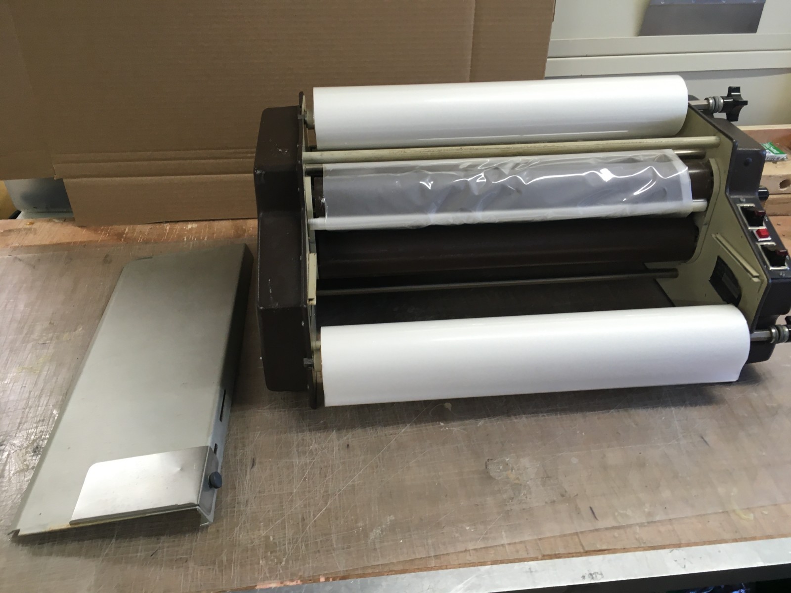 **LEDCO PREMERE 1 18-INCH COMMERICAL LAMINATOR & 2 ROLLS HD SHOP SCHOOL
