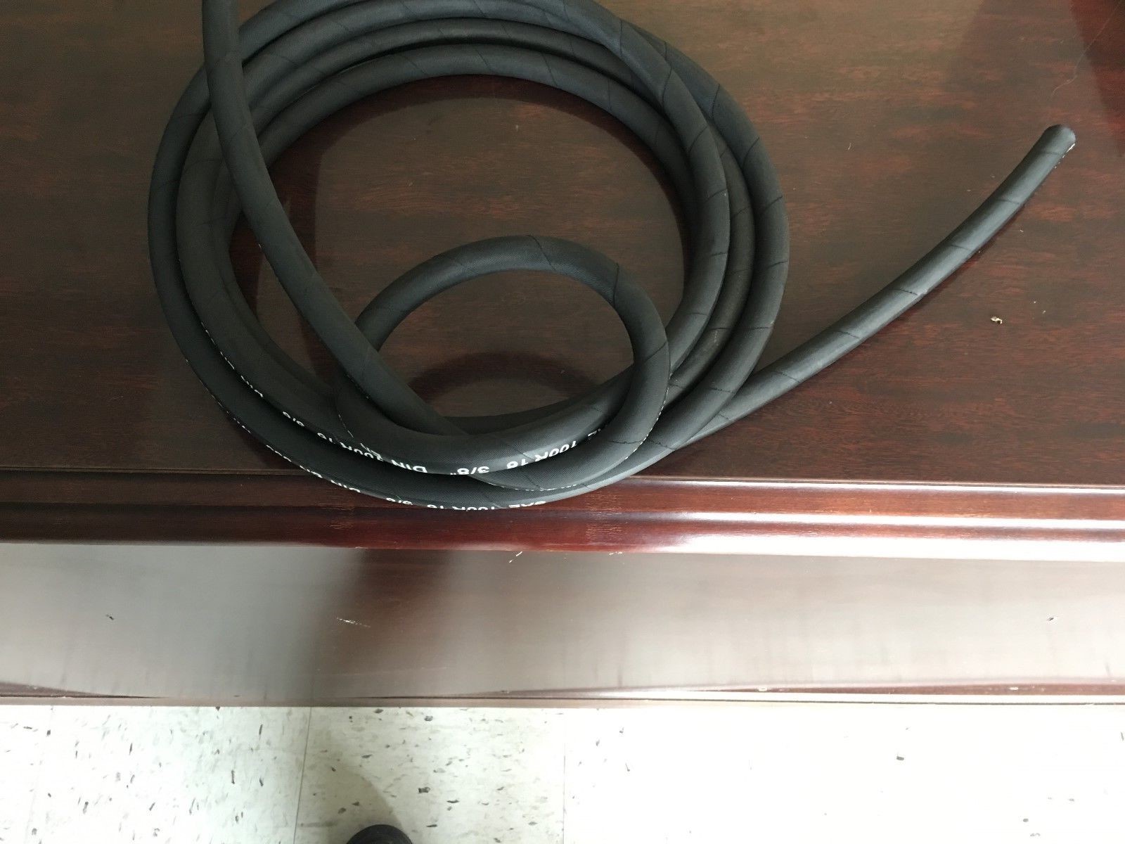 328 ft.(1 PC), R2-06 3/8" SAE 100R2AT Hydraulic Hose 2-Wire 5,000 PSI