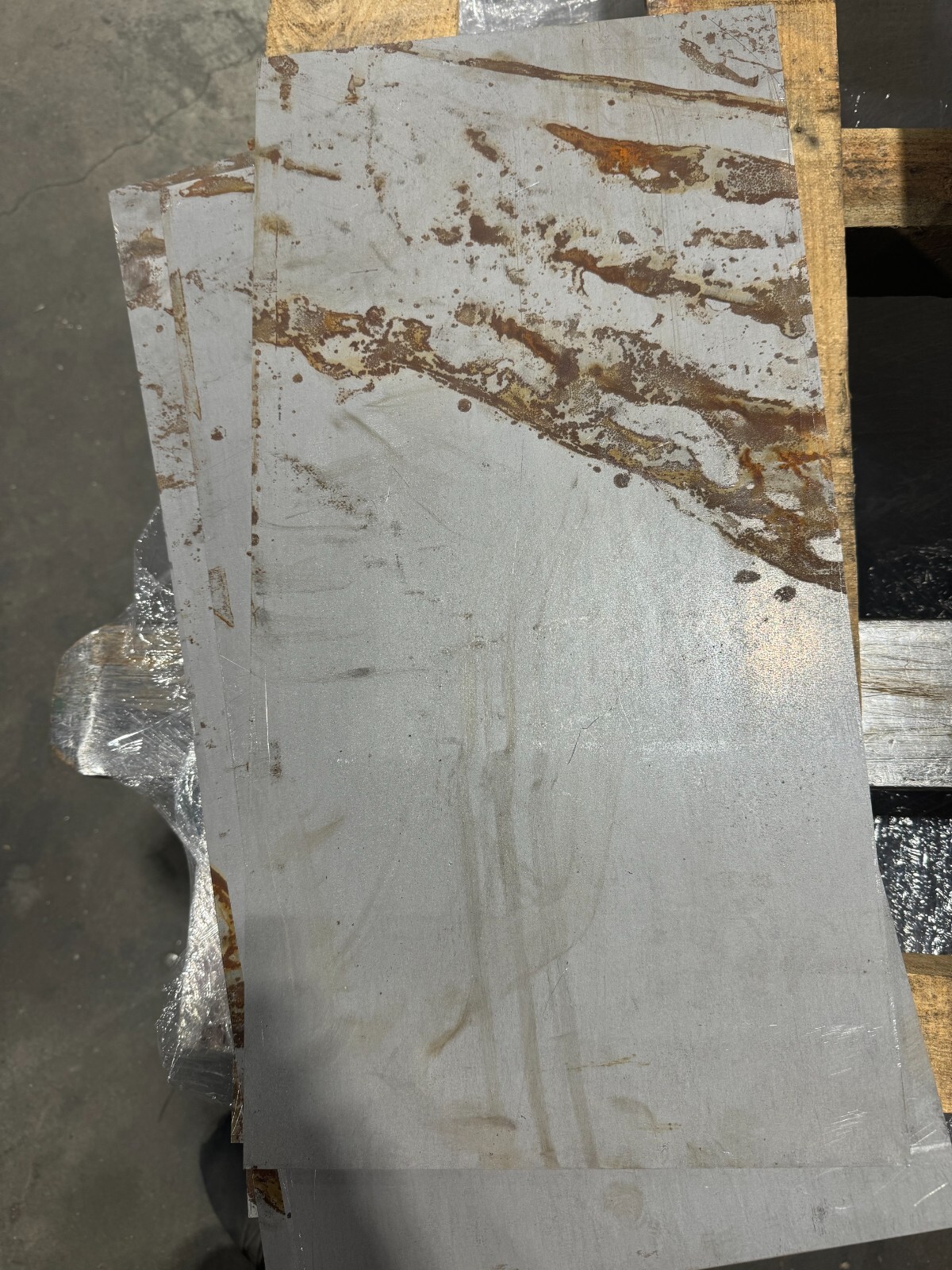 Rusty - 3/16" x 12" x 24" Steel Plate, 1 piece A36 Steel, 0.1875" Thick