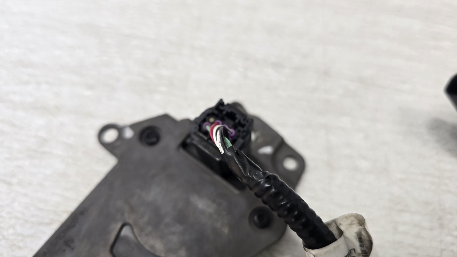 2018 - 2023 TOYOTA TACOMA CRUISE CONTROL RADAR WITH PIGTAIL 88210-04010 OEM