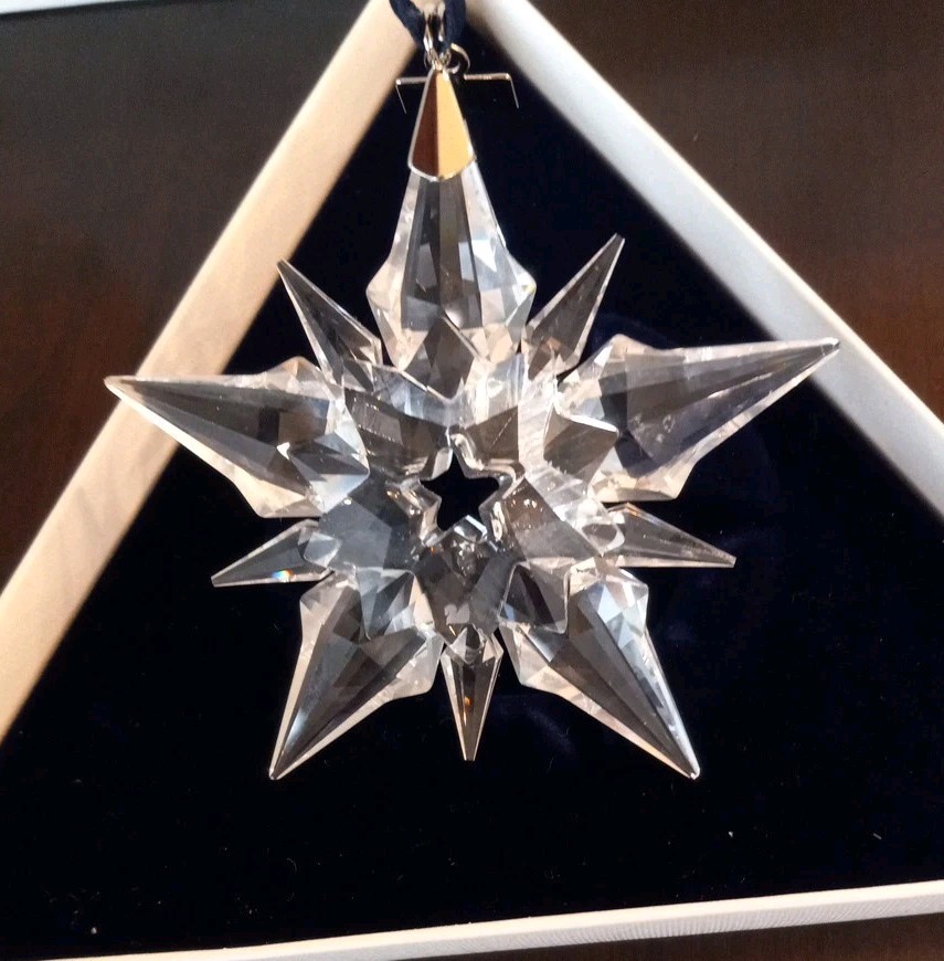 RARE Swarovski 2001 Large Snowflake Christmas Ornament w/ 14.5" Dealership Box