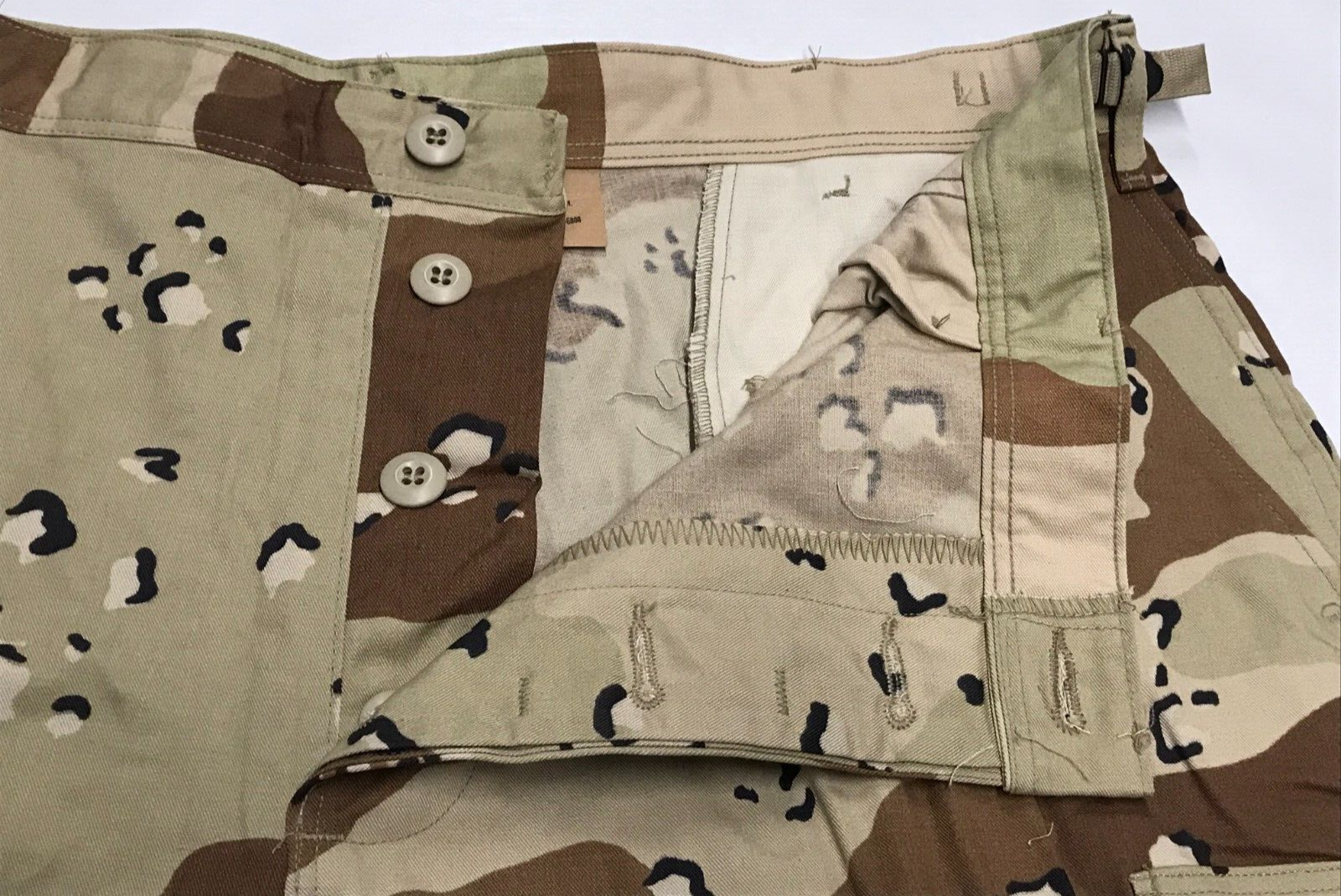 Wrangler 1991 6 Color Desert BDU Trousers USGI NYCO X Large Short NOS w/ Stains