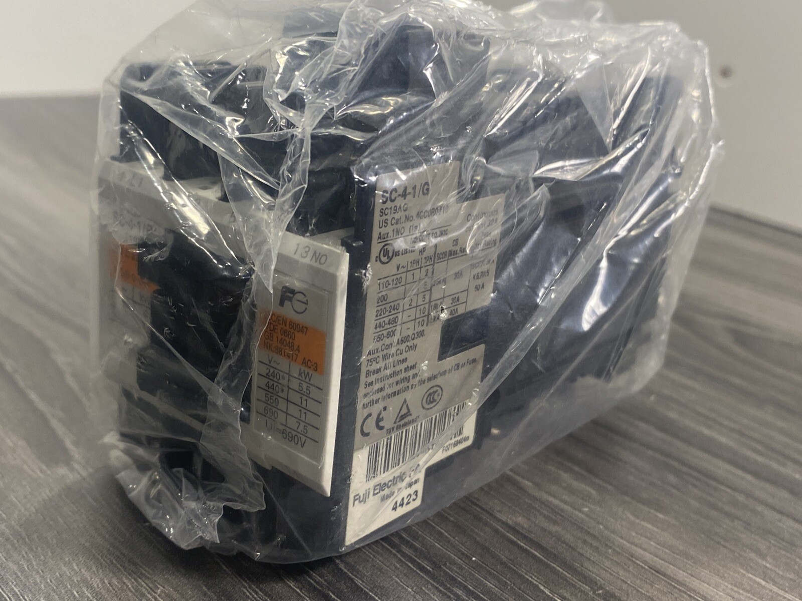 Fuji Electric SC19AG Type SC-4-1/G (19) Magnetic Contactor  24VDC Coil 32A -USA