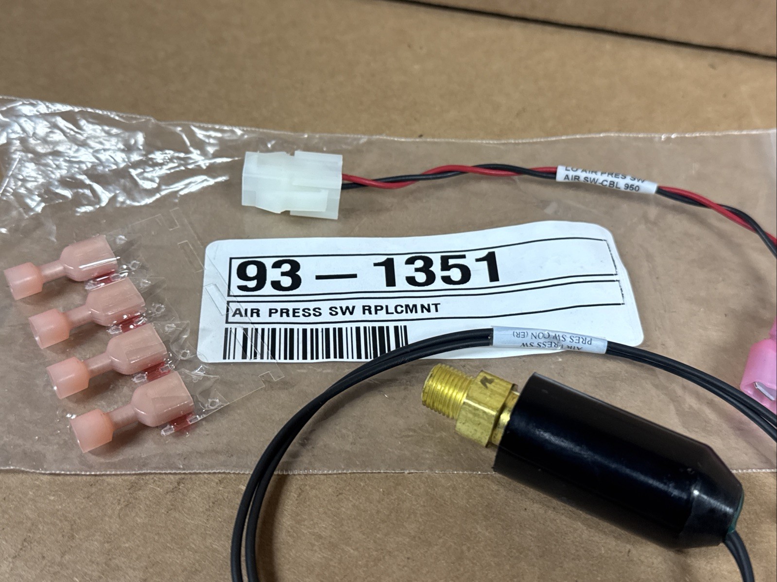 Haas 93-1351 AIR PRESSURE Sensor Switch 2W/4P M-CONNECTOR 32-1004A OEM FAST SHIP