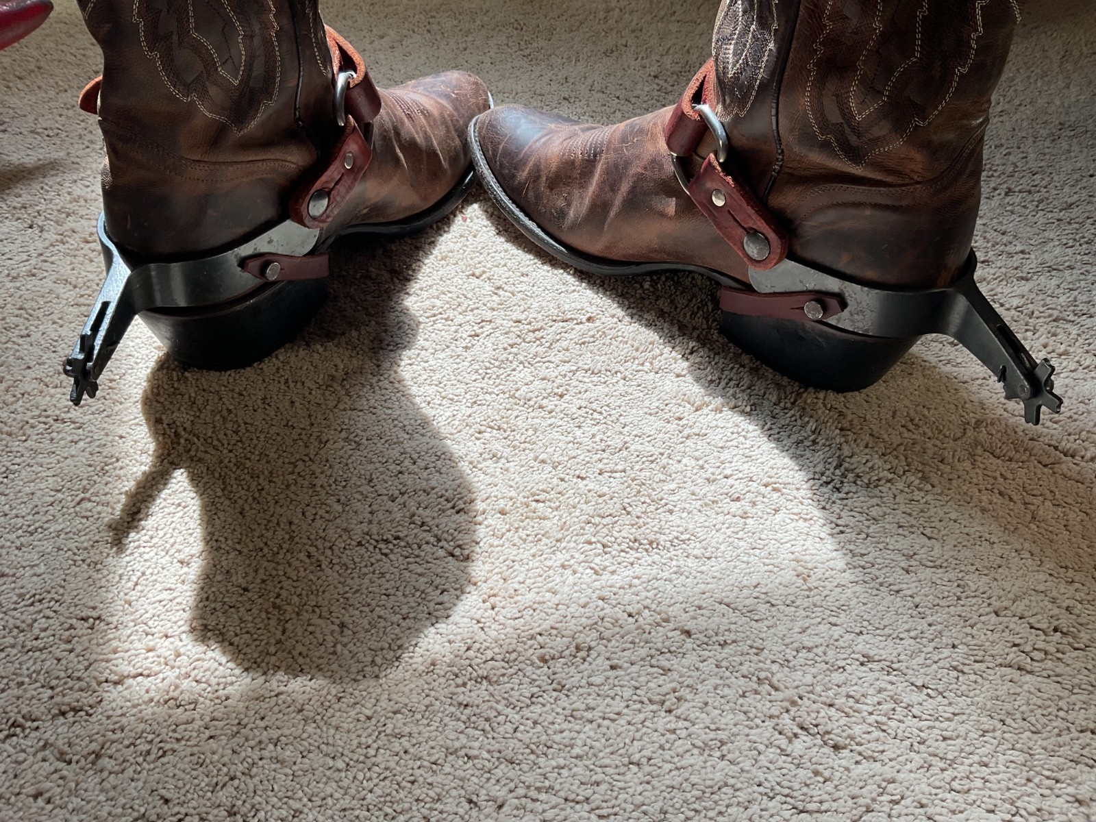 CGL bull riding spurs, the rowels can be unlocked for bareback riding.