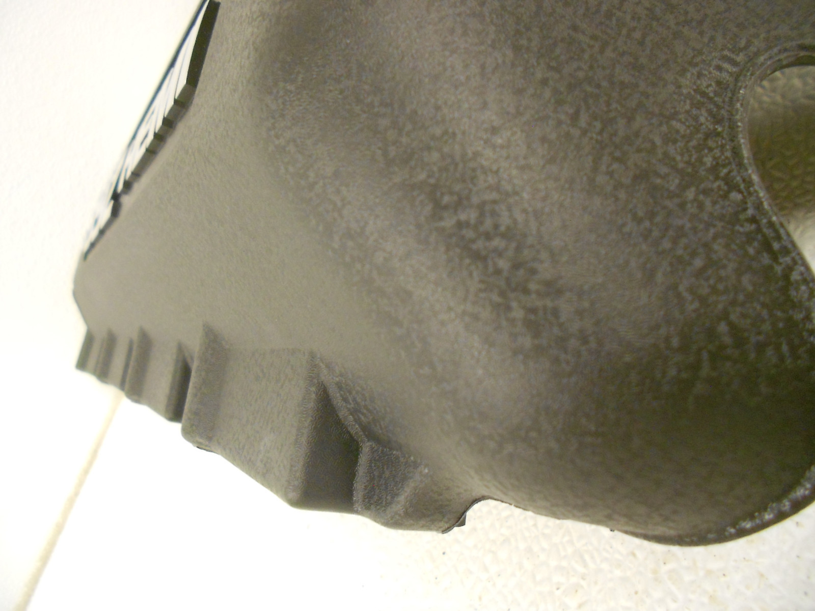 Factory OEM Genuine MOPAR SRT SRT8 R/T Engine Wiring Cover Valve 392 Set L & R