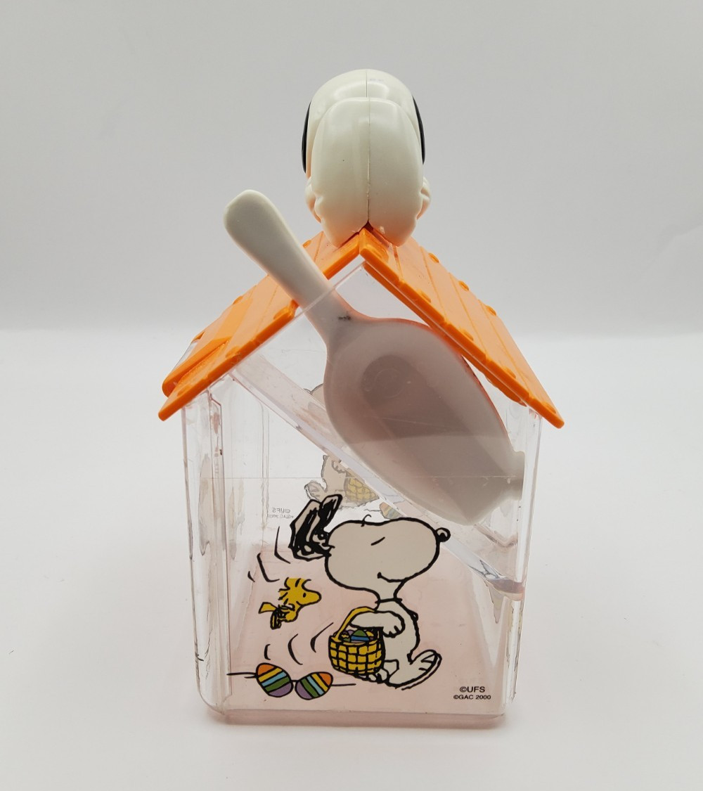 Snoopy Easter House Treat Box 2000 Peanuts Storage Candy Container Woodstock Rar
