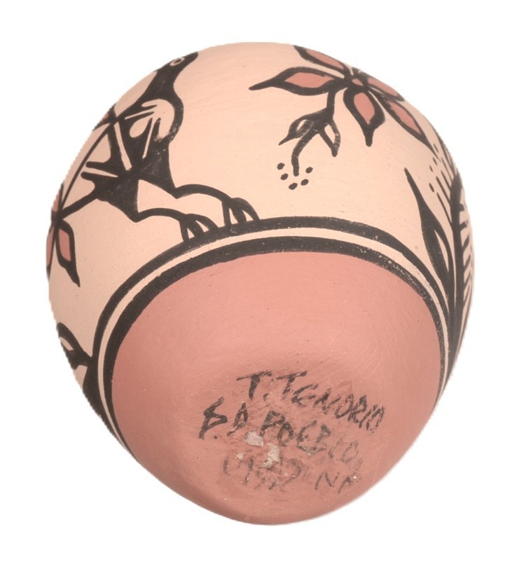 Santo Domingo Pueblo Pottery By Thomas Tenorio Late 20th Century Size 2.625" H