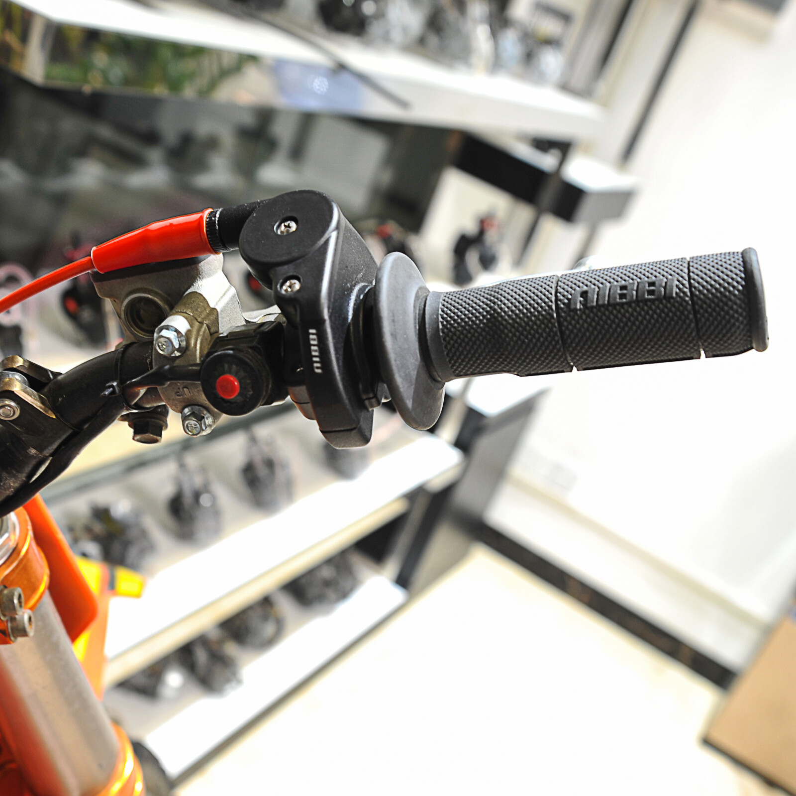 NIBBI Twist Throttle Grip Assembly w/ Cable 7/8" Motorcycle Handlebar Grips 22mm