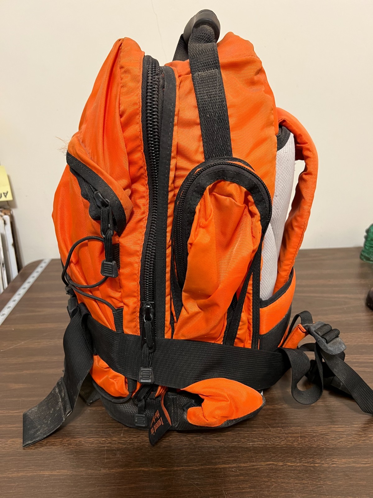 Wild Heerbrugg Theodolite T16 Survey Instrument w/ Case and Backpack - Good Cond