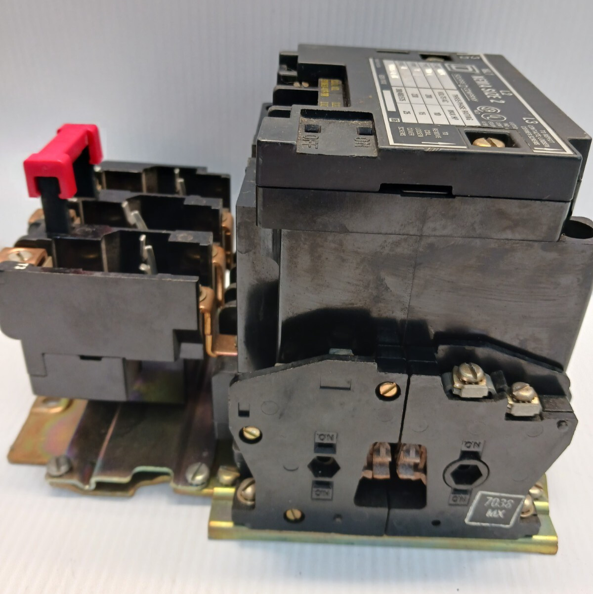 SQUARE D SIZE 2 MOTOR STARTER 8536 SD01 COIL 120V 25 HP 45 AMP