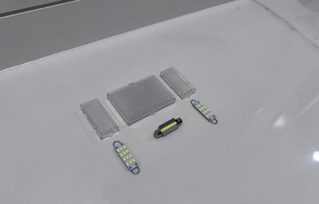 Clear dome lens with leds 88-98 Silverado GMC Sierra ck c1500 Tahoe obs