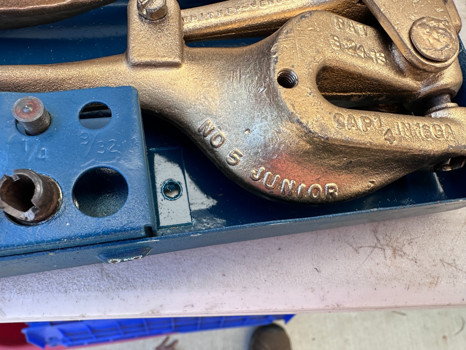 Roper Whitney No. 5 Jr. Hand Punch Kit w/ three punch & die sets as shown