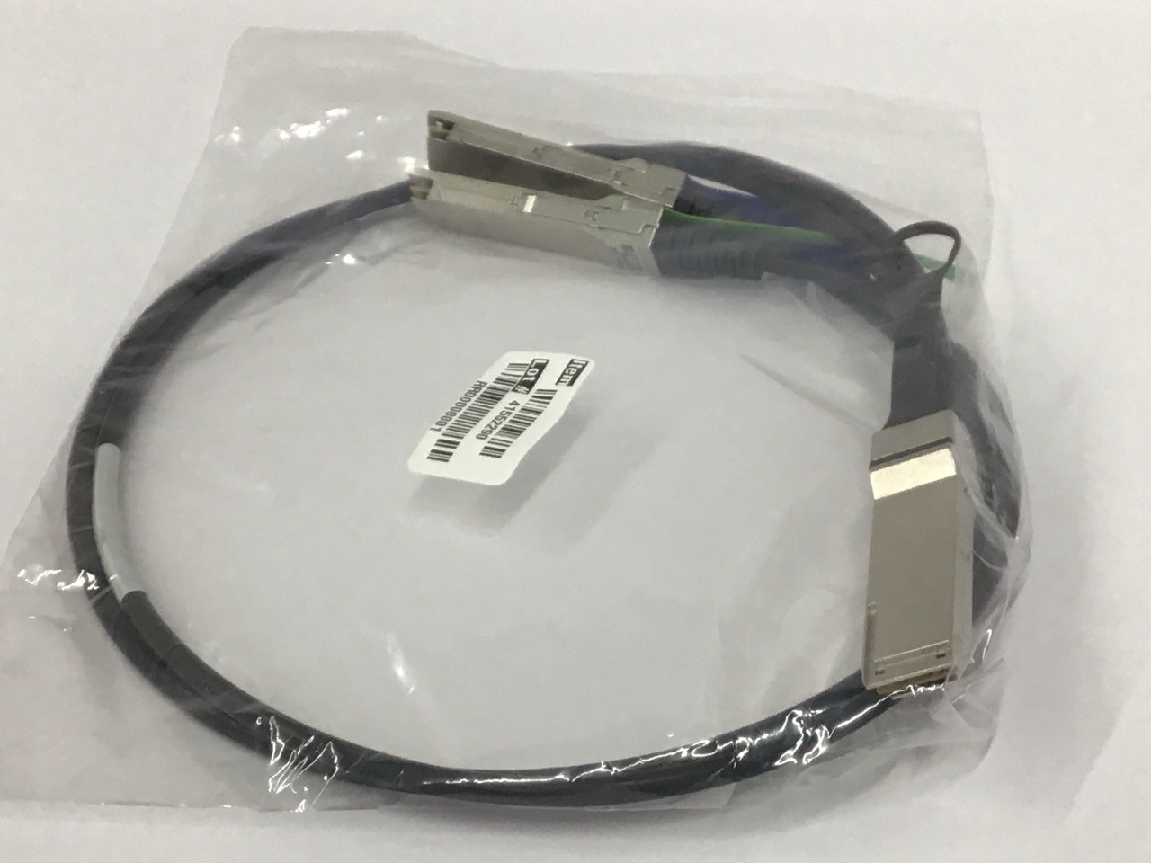 Mellanox 1m 200G QSFP56 - 2 x 100G QSFP56 DAC Breakout Cable MCP7H50-V001R30