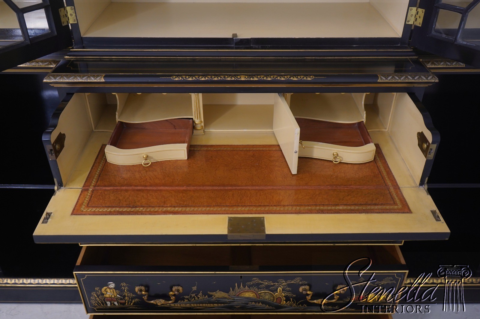 L71522: S. HILLIE English Made Chinoiserie Breakfront Bookcase